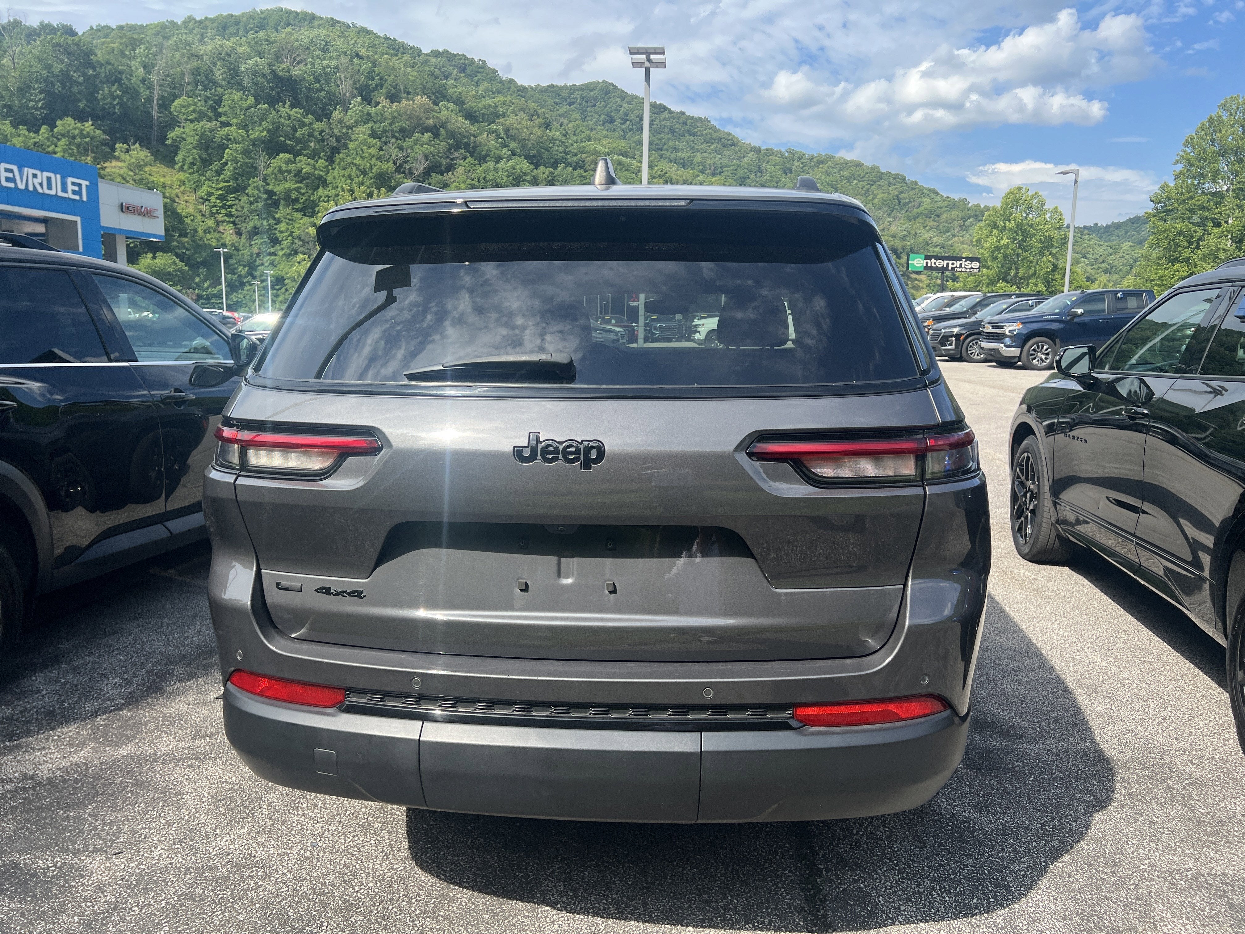 2022 Jeep Grand Cherokee L Altitude