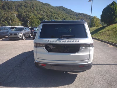 2022 Jeep Grand Wagoneer Series II