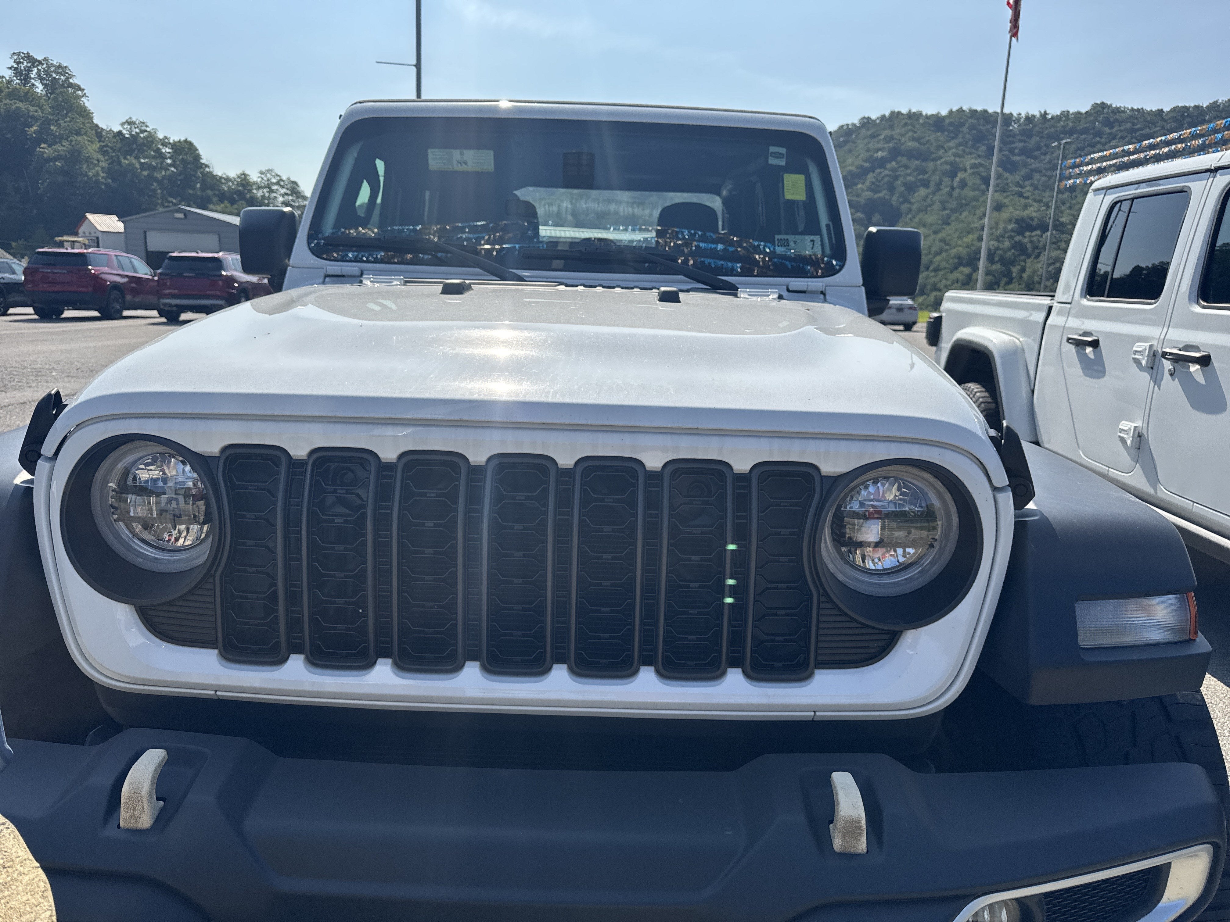 2024 Jeep Gladiator Sport