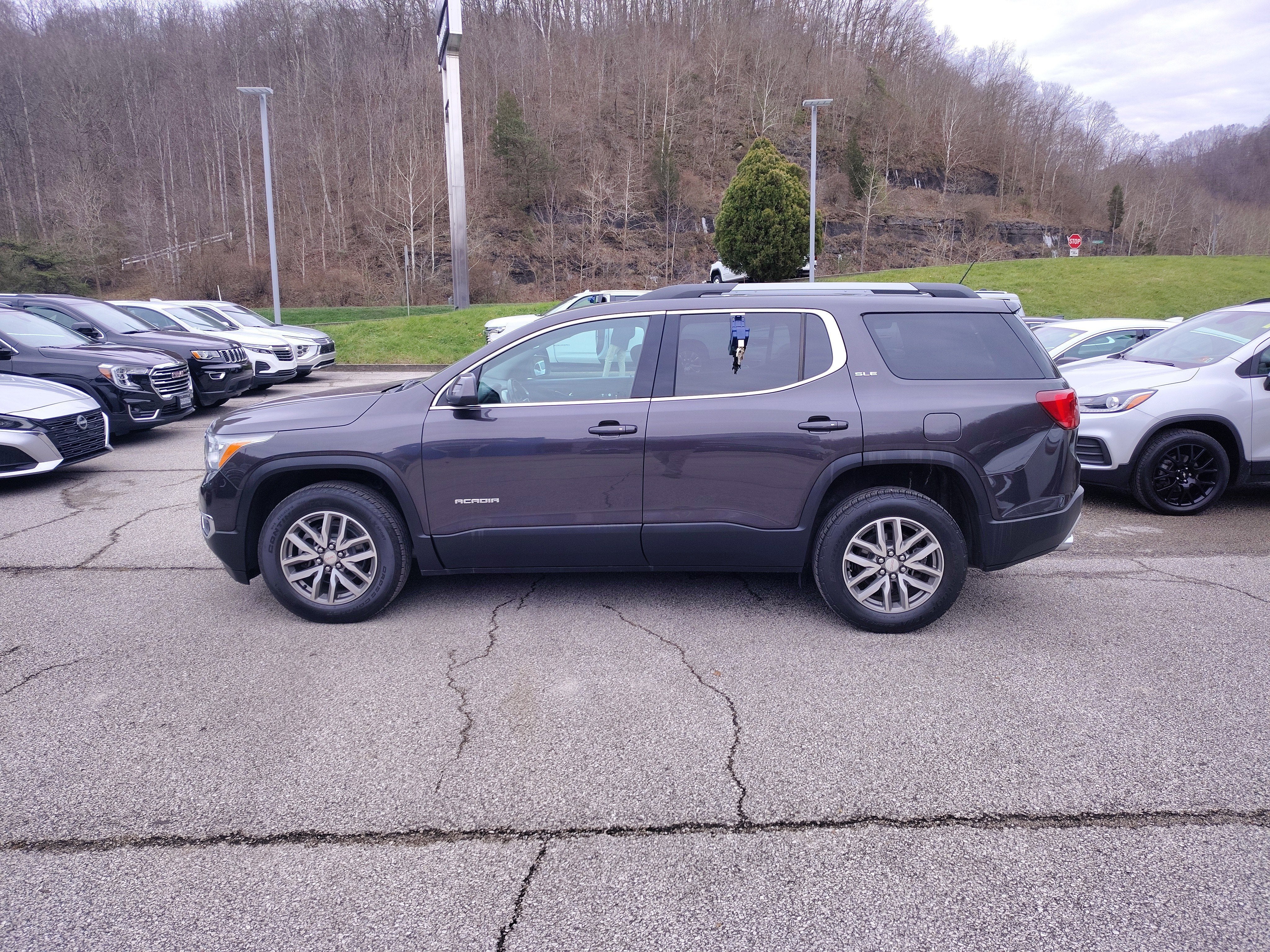 2019 GMC Acadia SLE