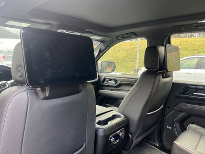 2025 GMC Yukon Elevation