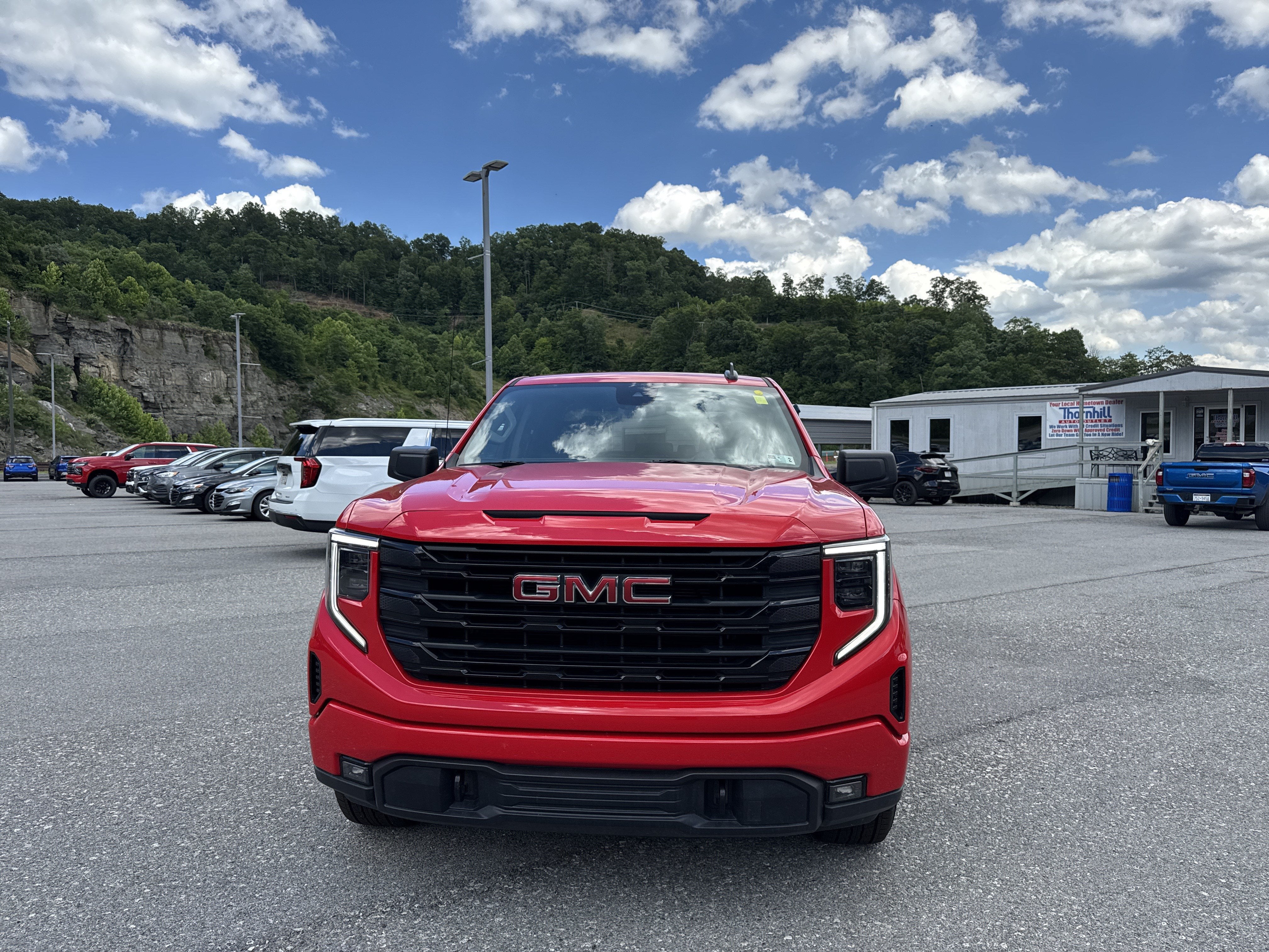 2025 GMC Sierra 1500 Elevation