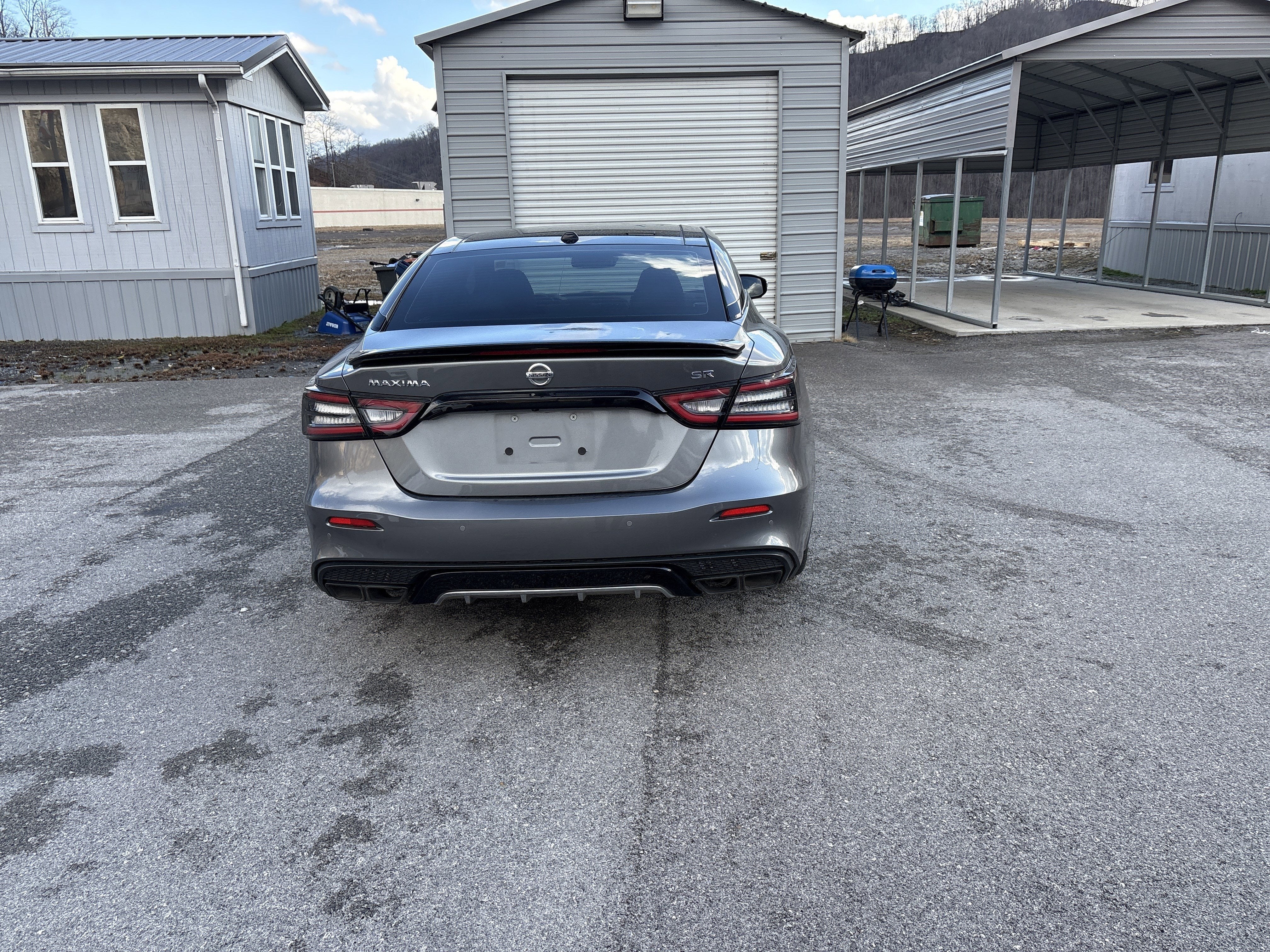 2022 Nissan Maxima SR