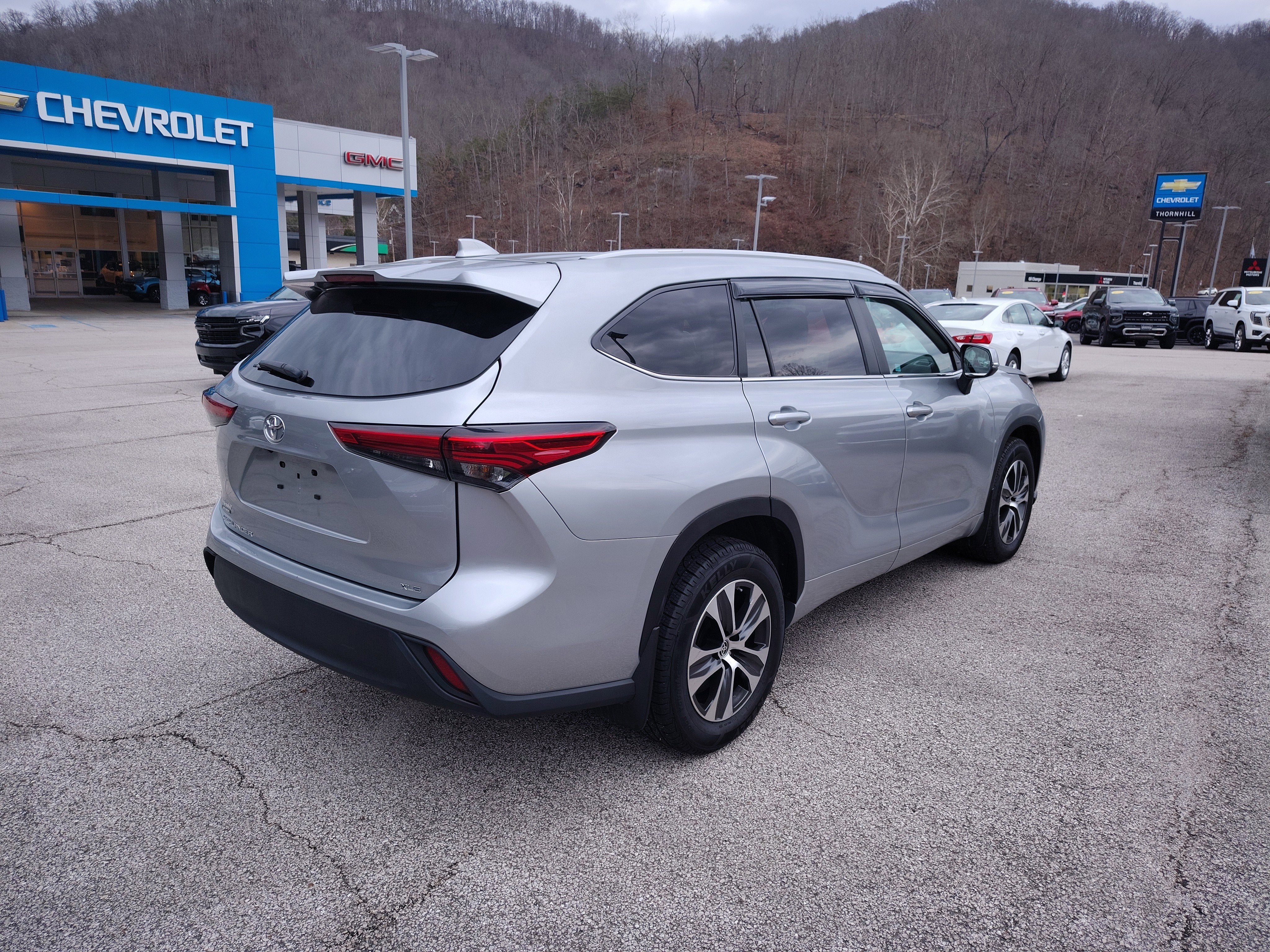 2023 Toyota Highlander L