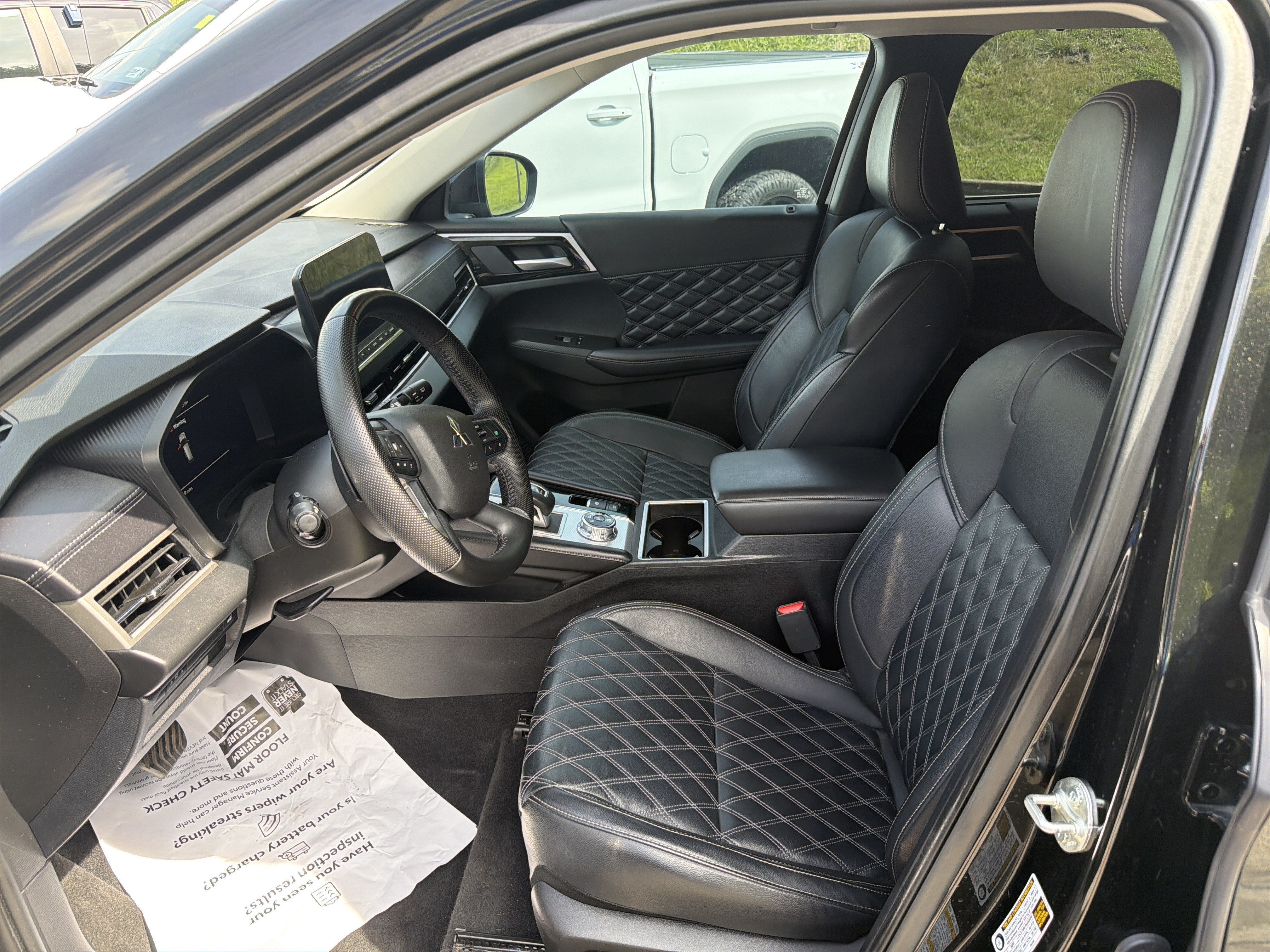 2024 Mitsubishi Outlander SEL