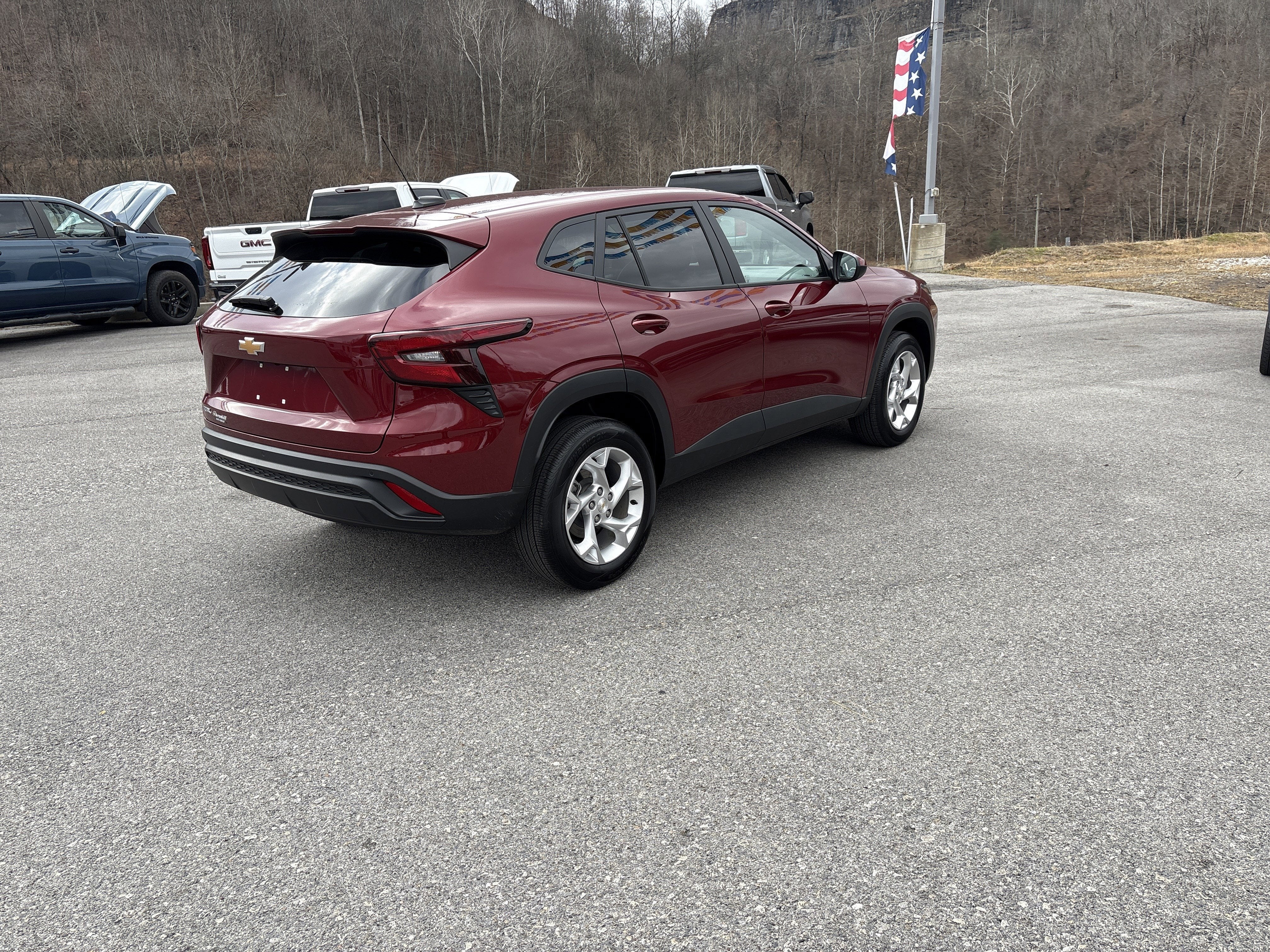 2025 Chevrolet Trax LS