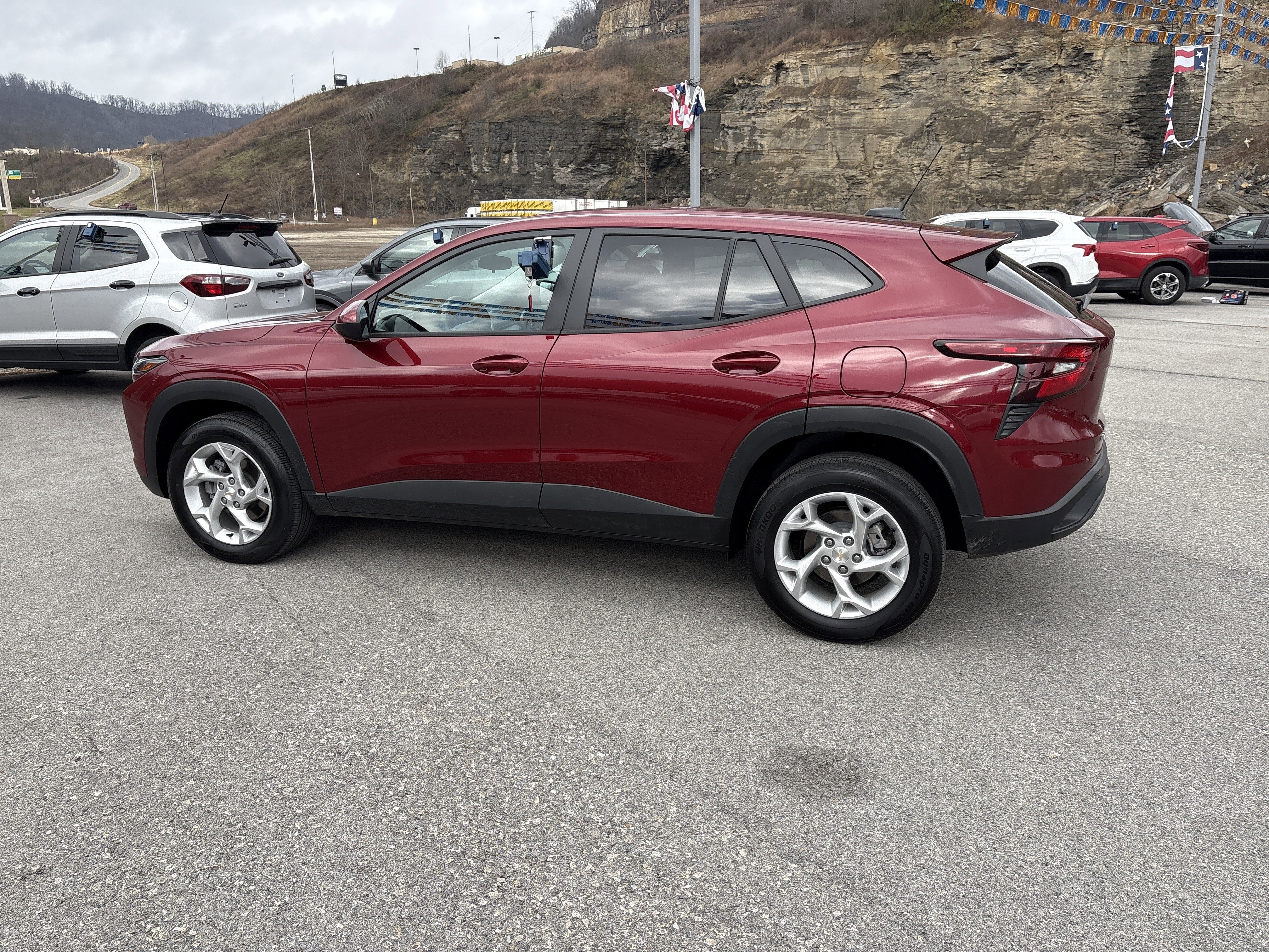 2025 Chevrolet Trax LS