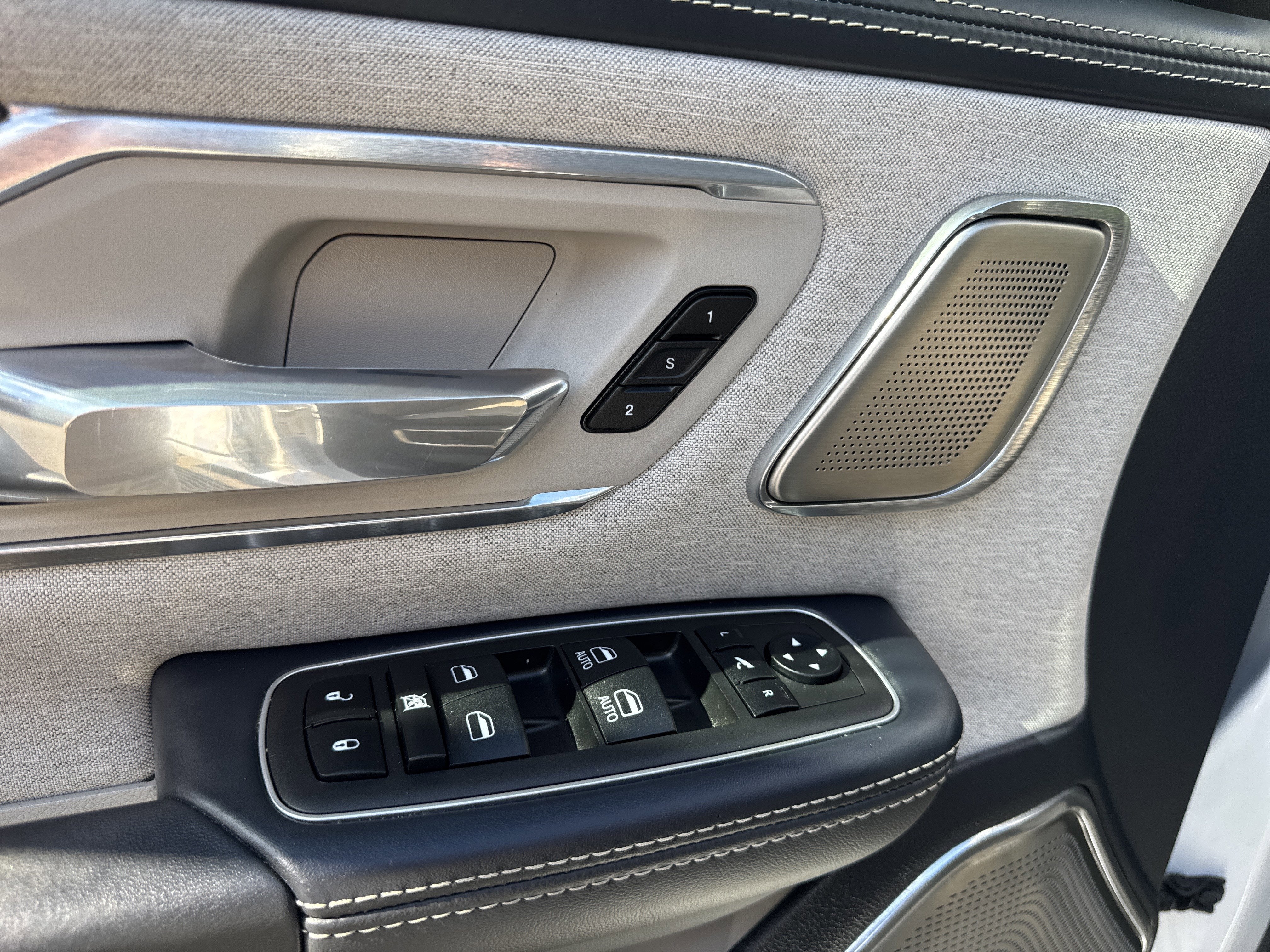 2023 RAM 1500 Limited