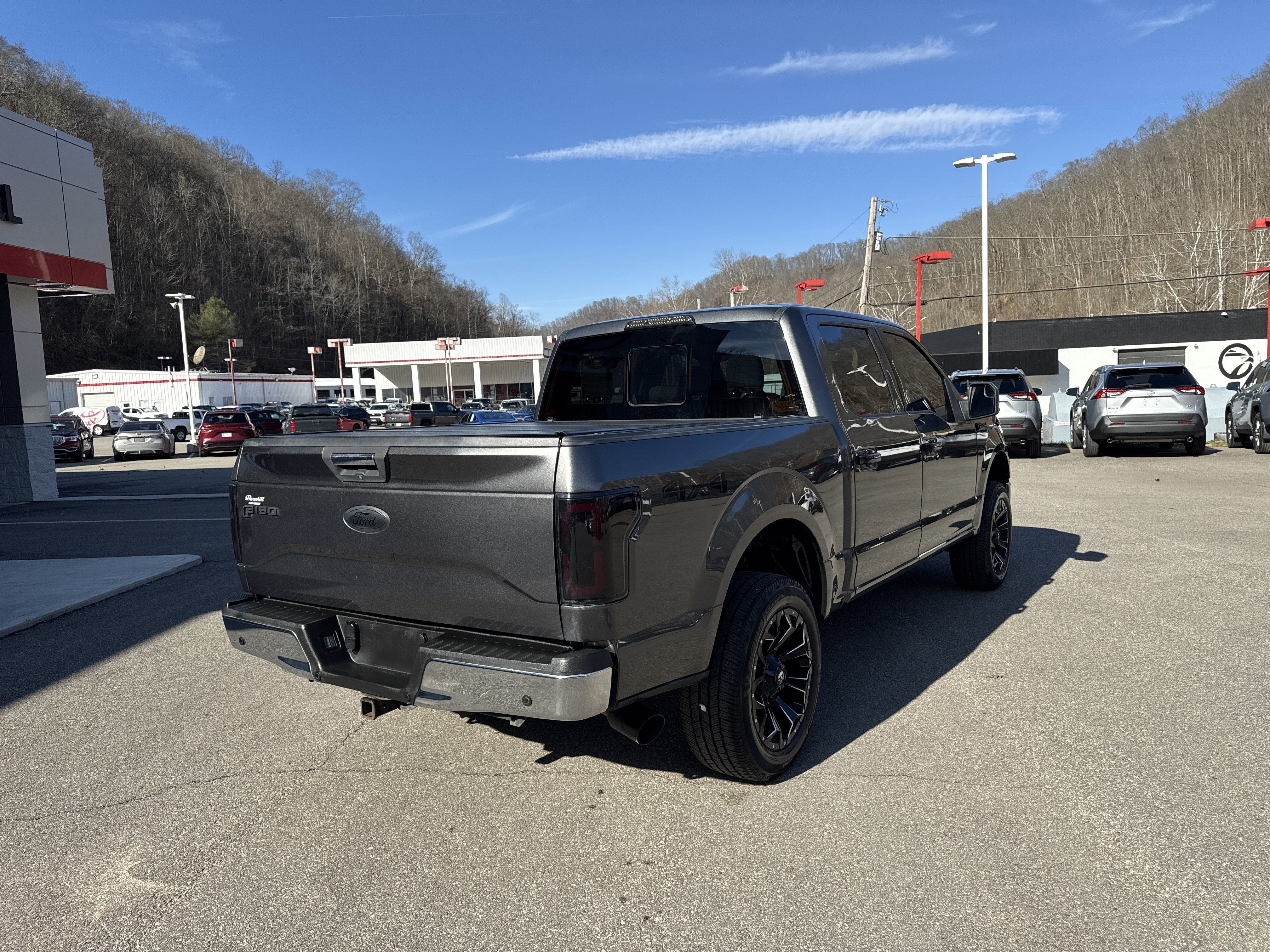 2016 Ford F-150 Base