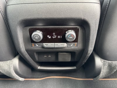 2024 GMC Acadia AWD AT4