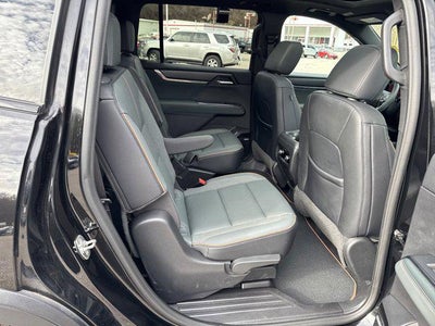 2024 GMC Acadia AWD AT4