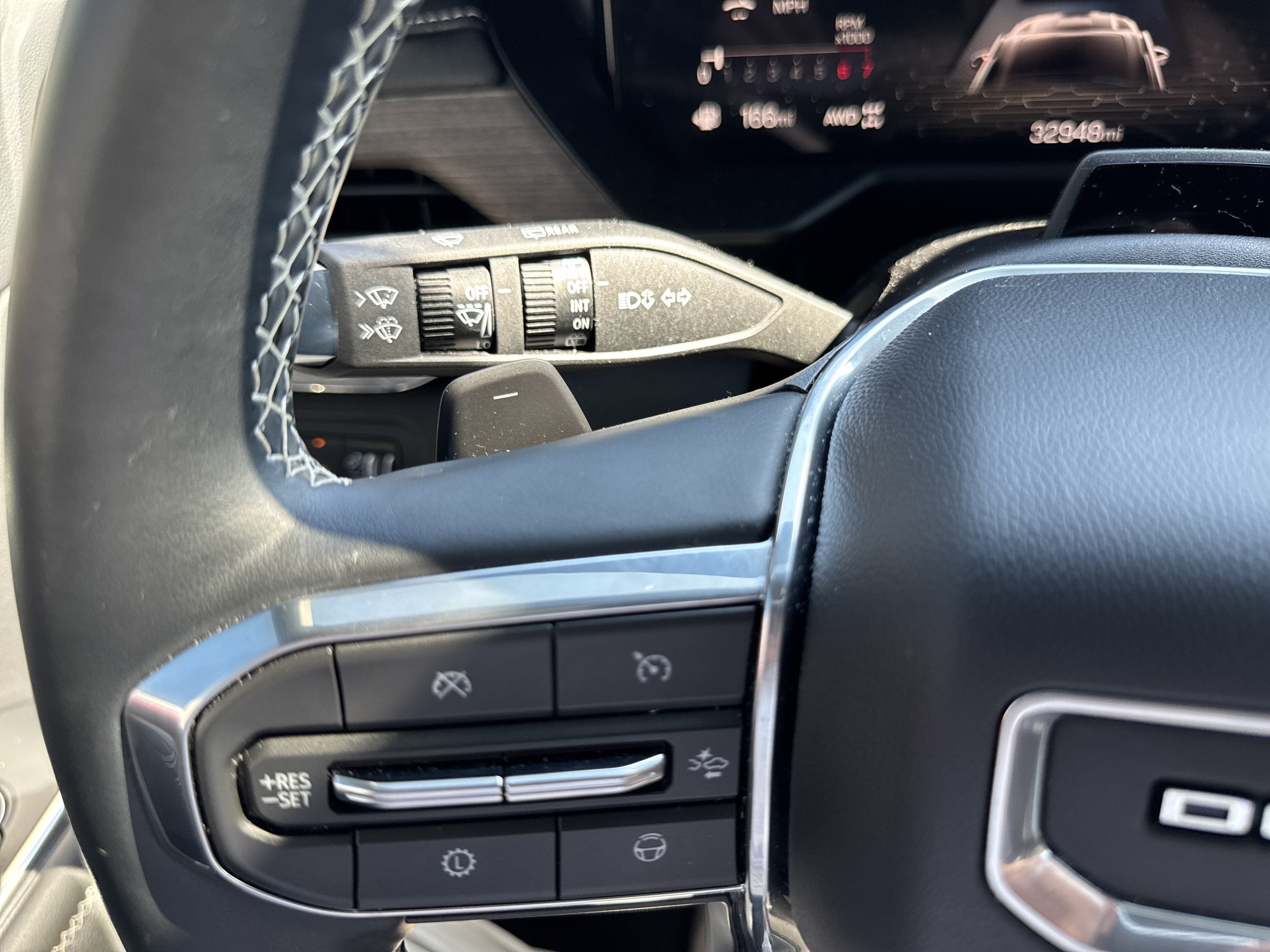 2024 GMC Acadia AWD Denali