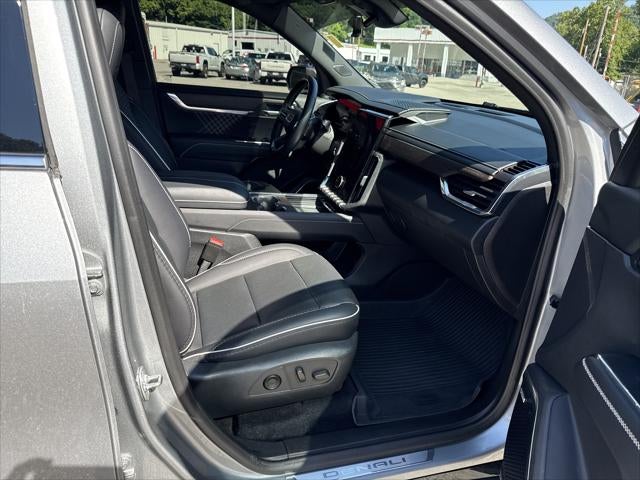 2024 GMC Acadia AWD Denali