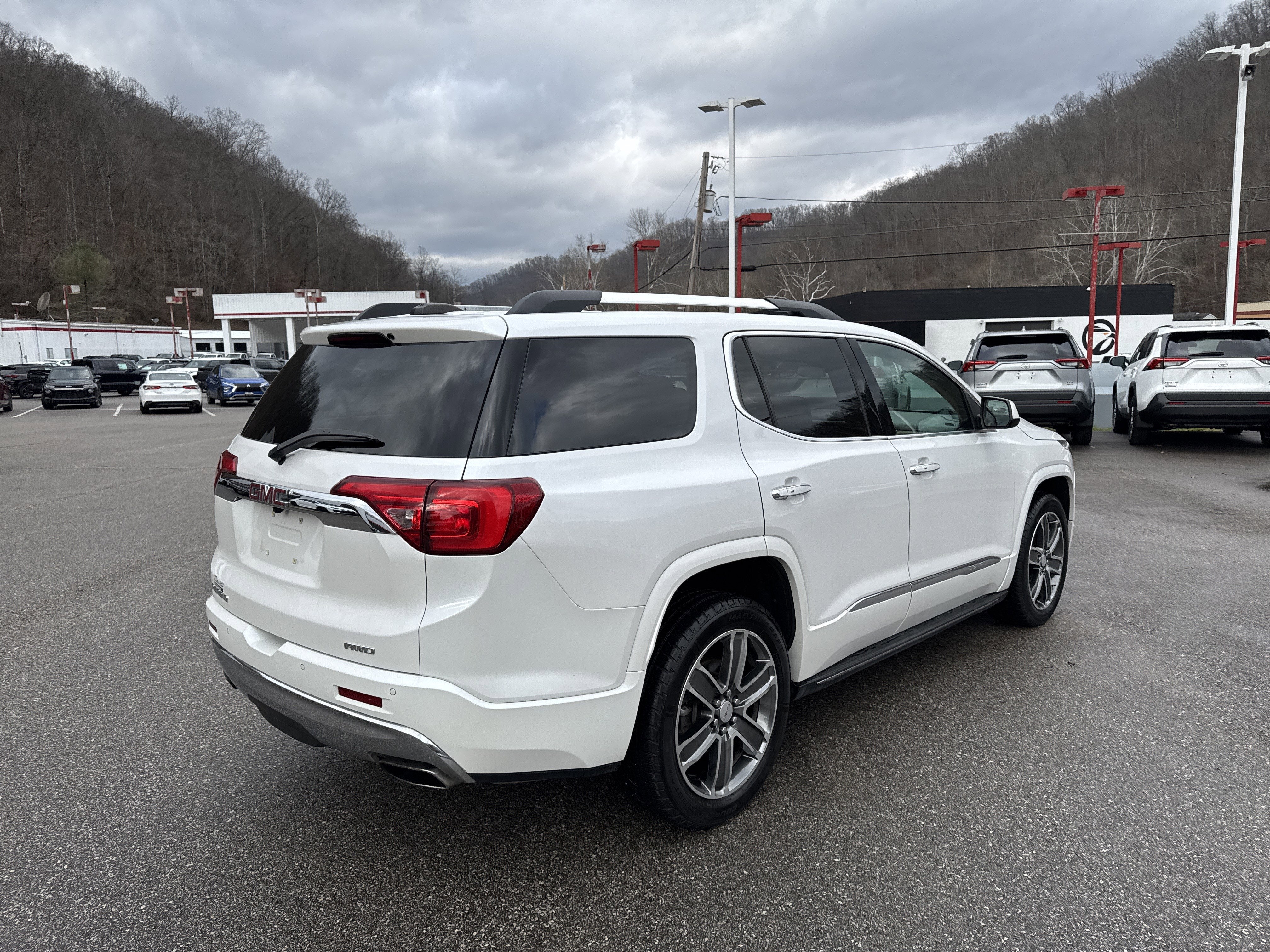 2019 GMC Acadia Denali