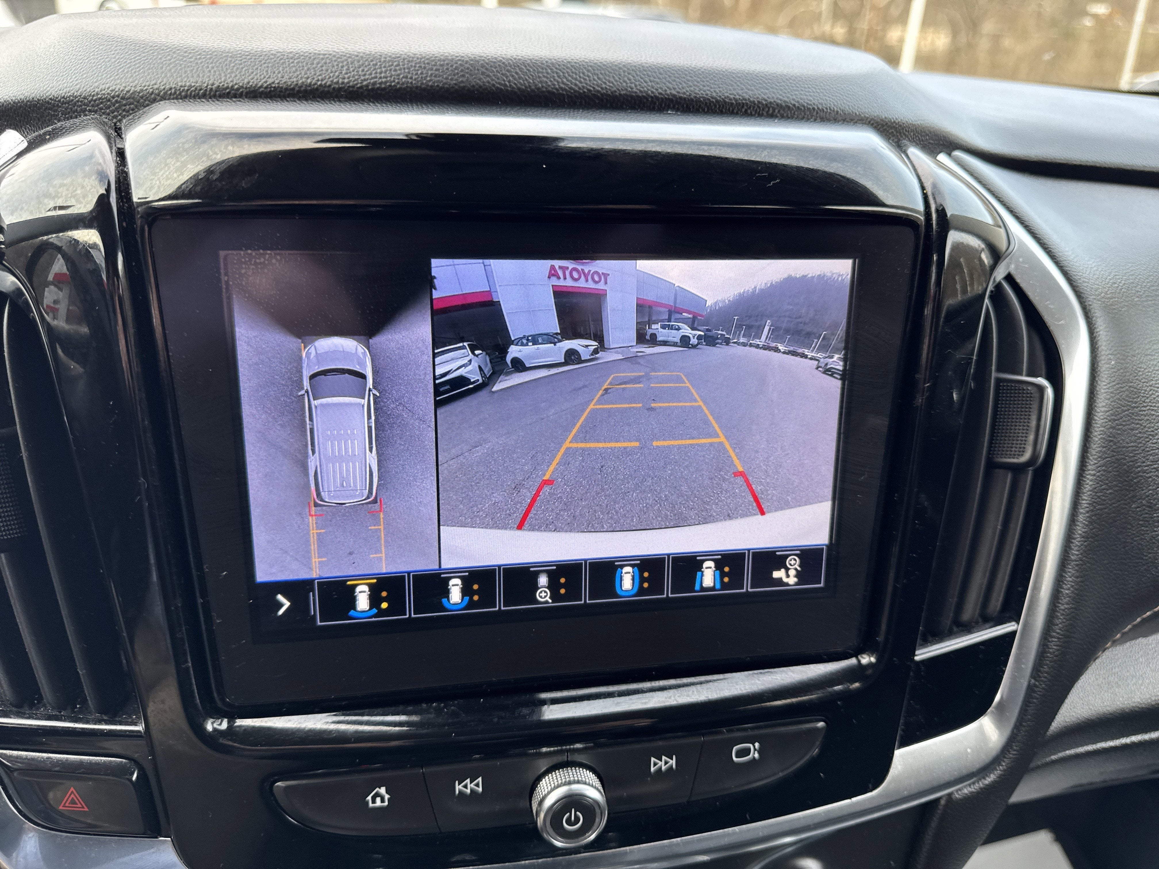 2021 Chevrolet Traverse RS