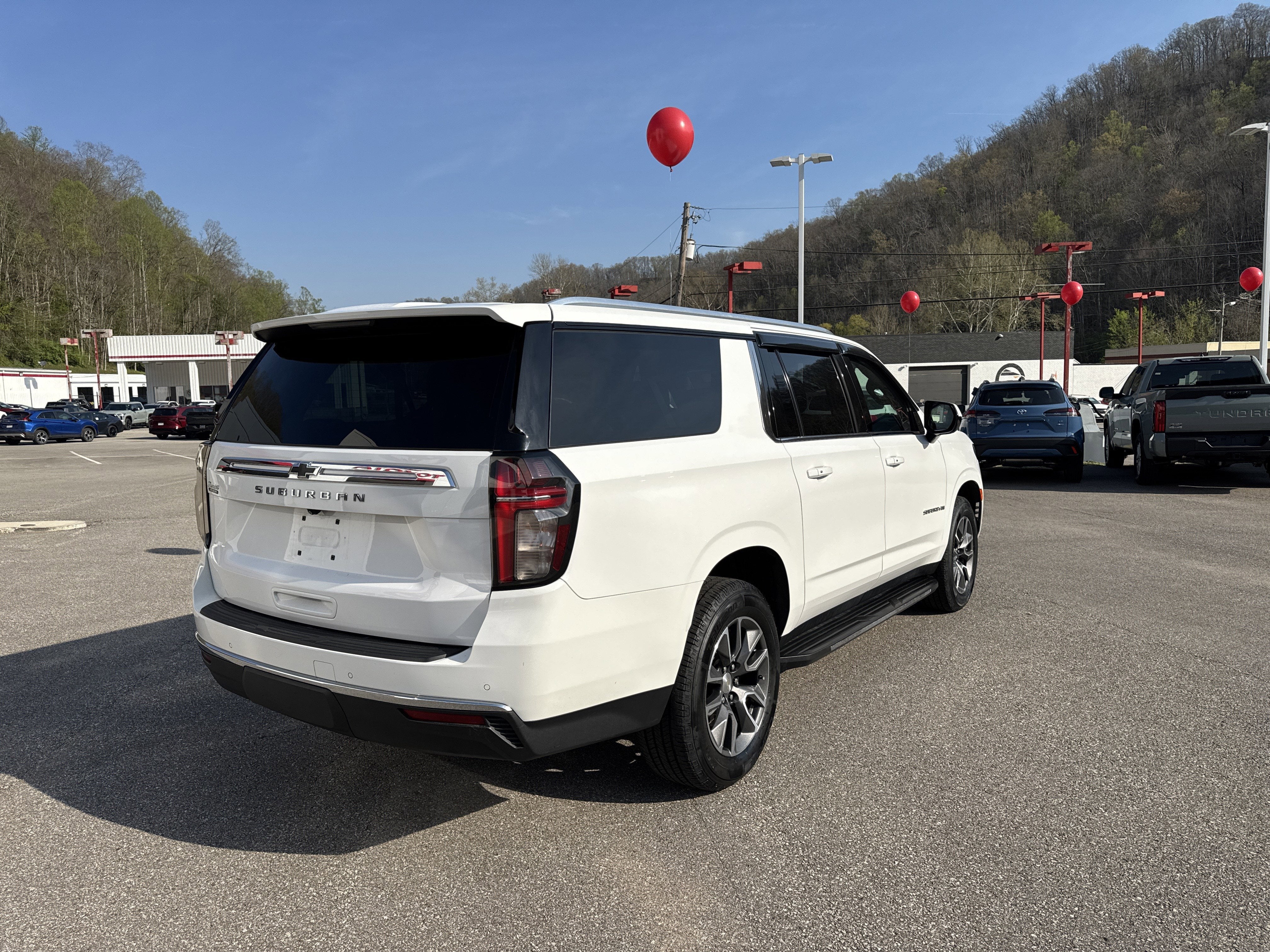 2021 Chevrolet Suburban LS