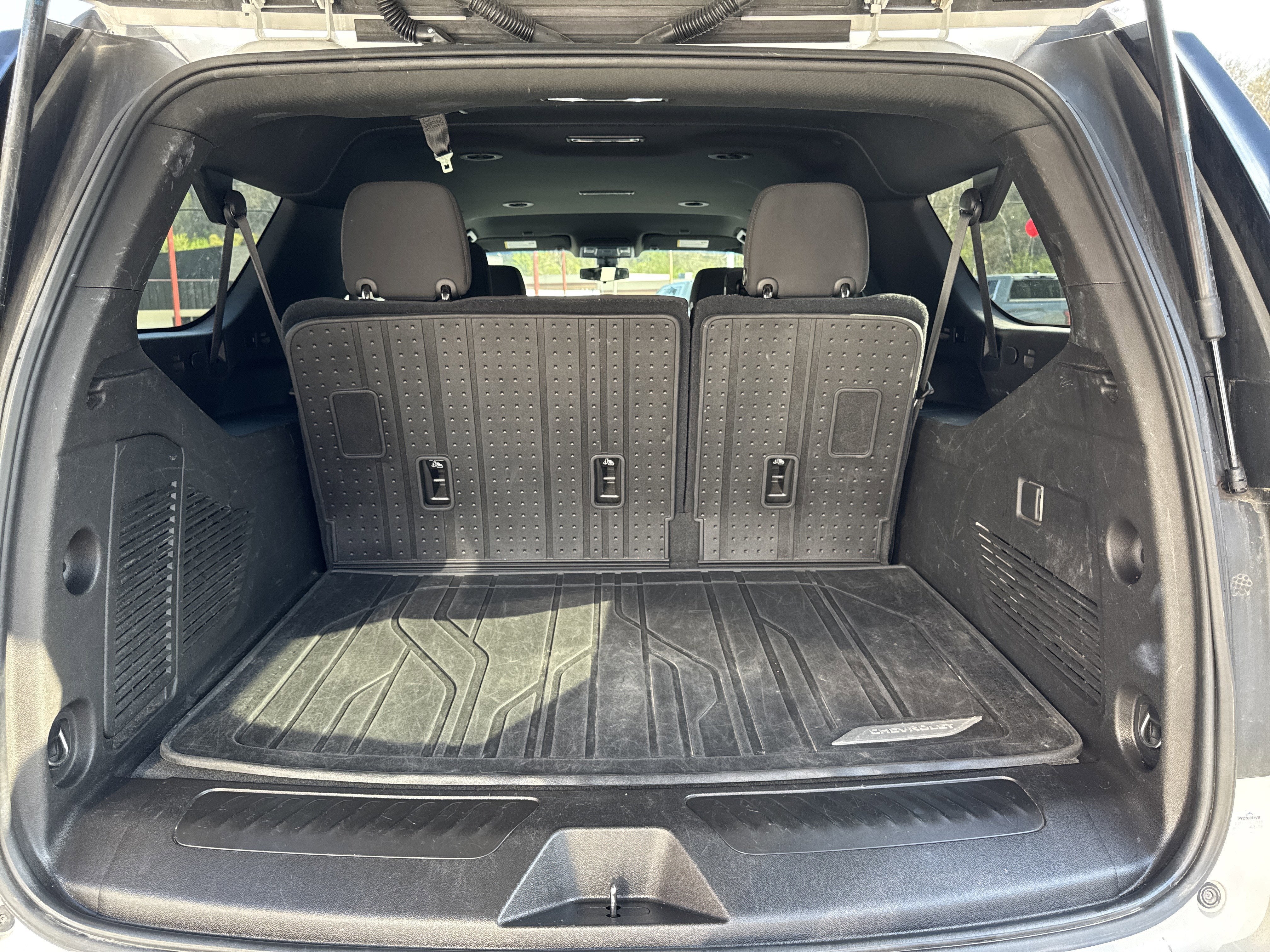 2021 Chevrolet Suburban LS