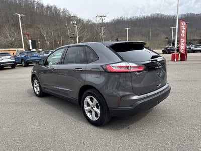 2021 Ford Edge SE