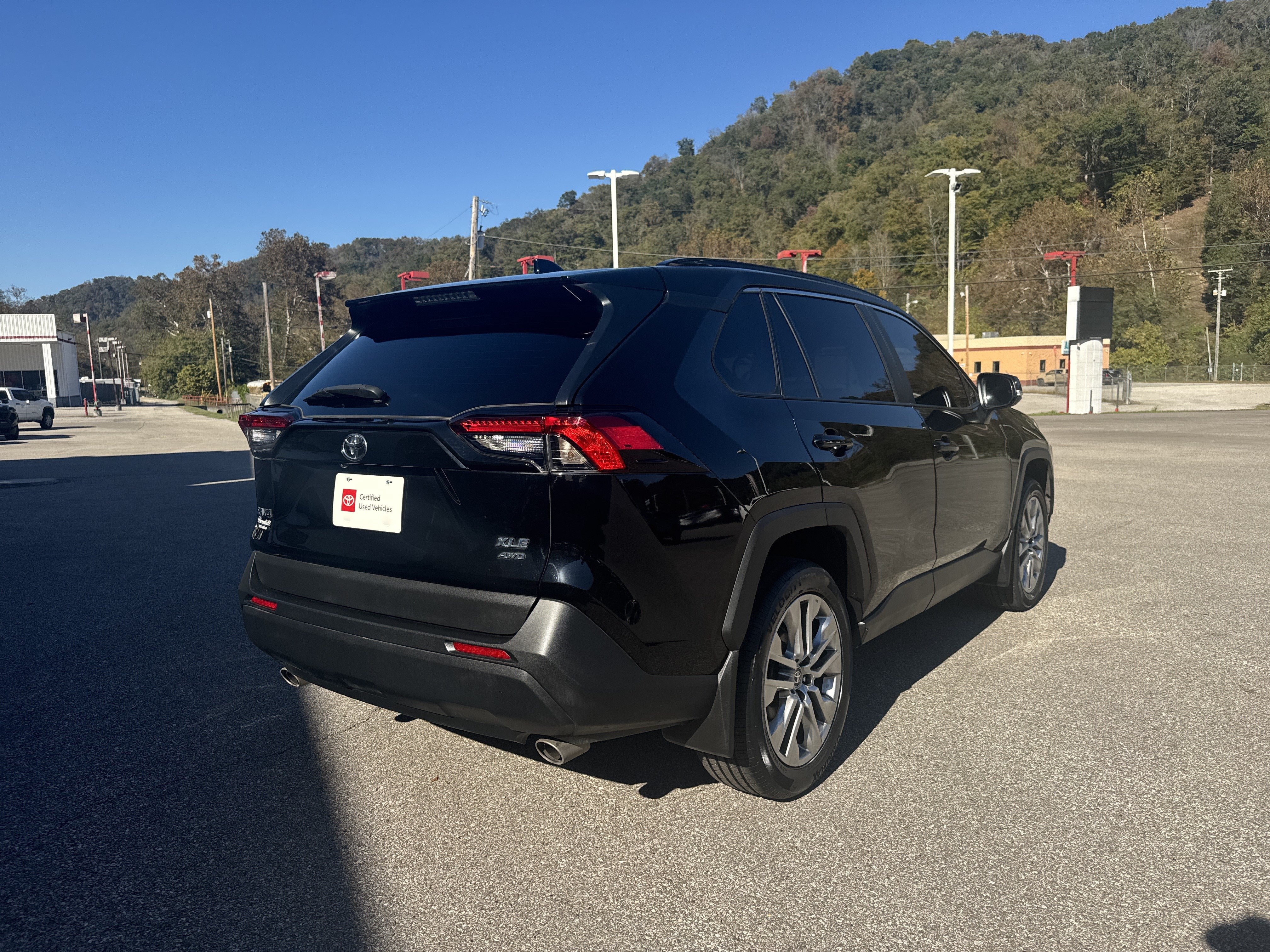 2024 Toyota RAV4 XLE Premium