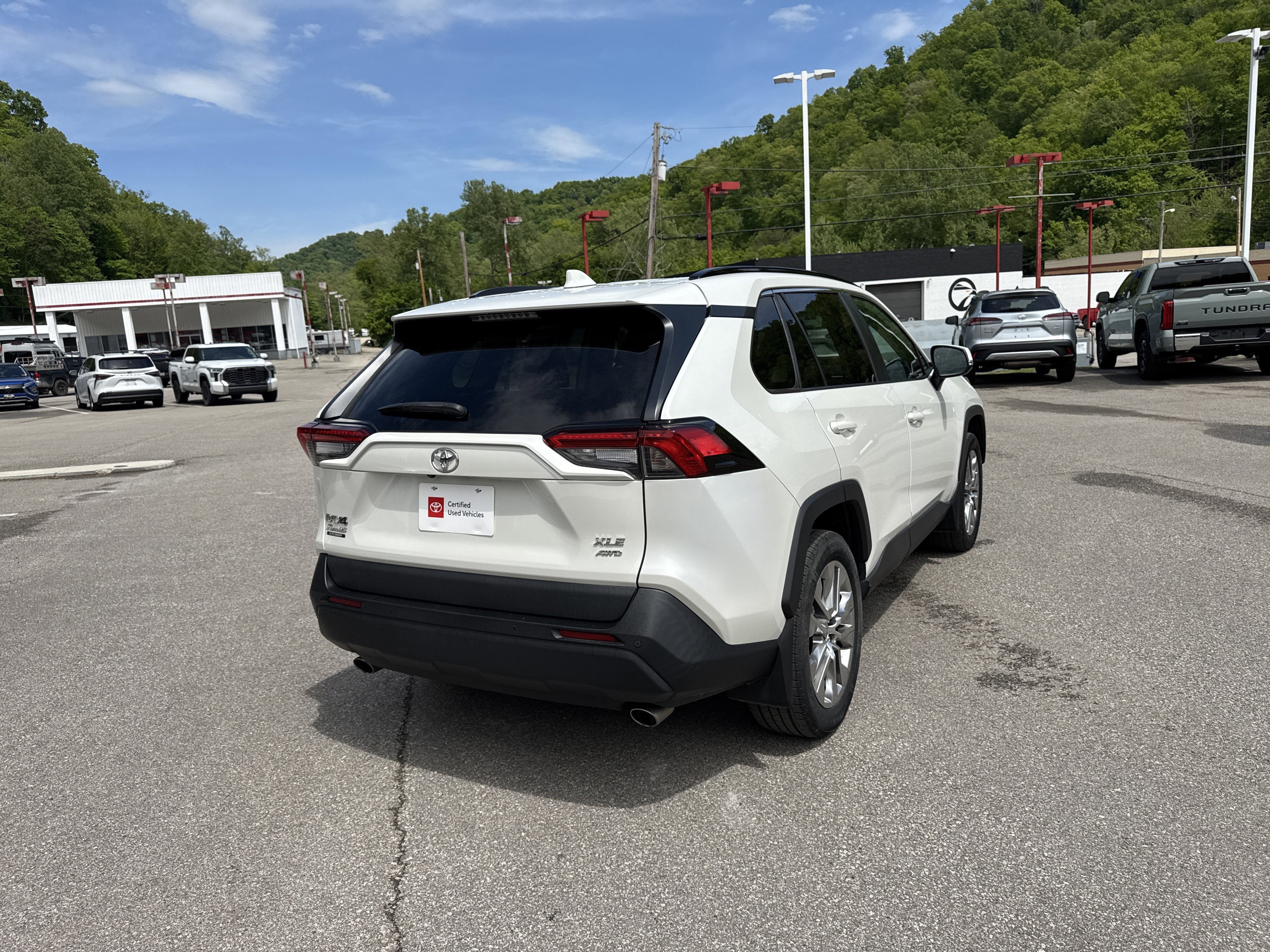 2021 Toyota RAV4 XLE Premium