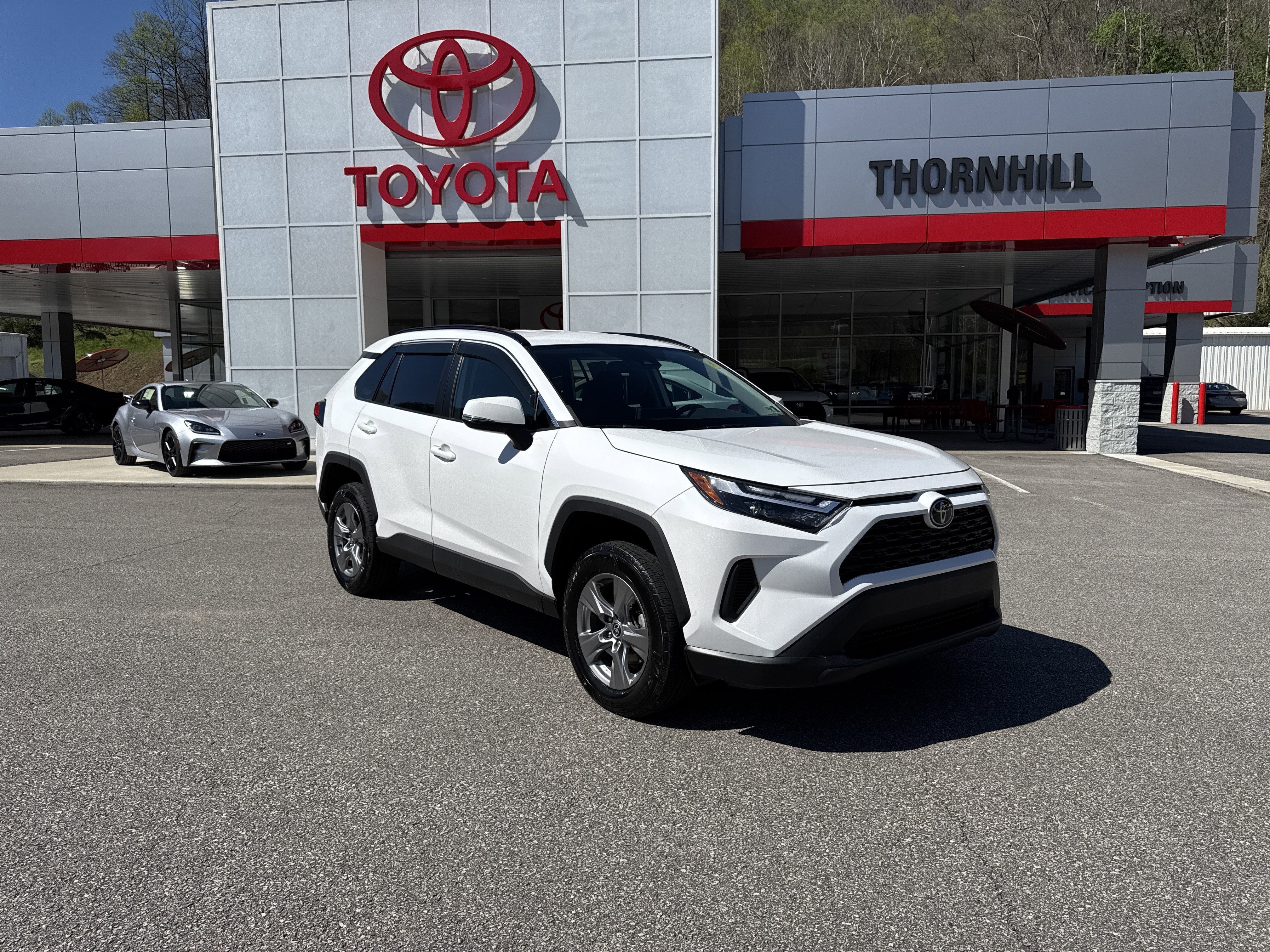 2022 Toyota RAV4 XLE