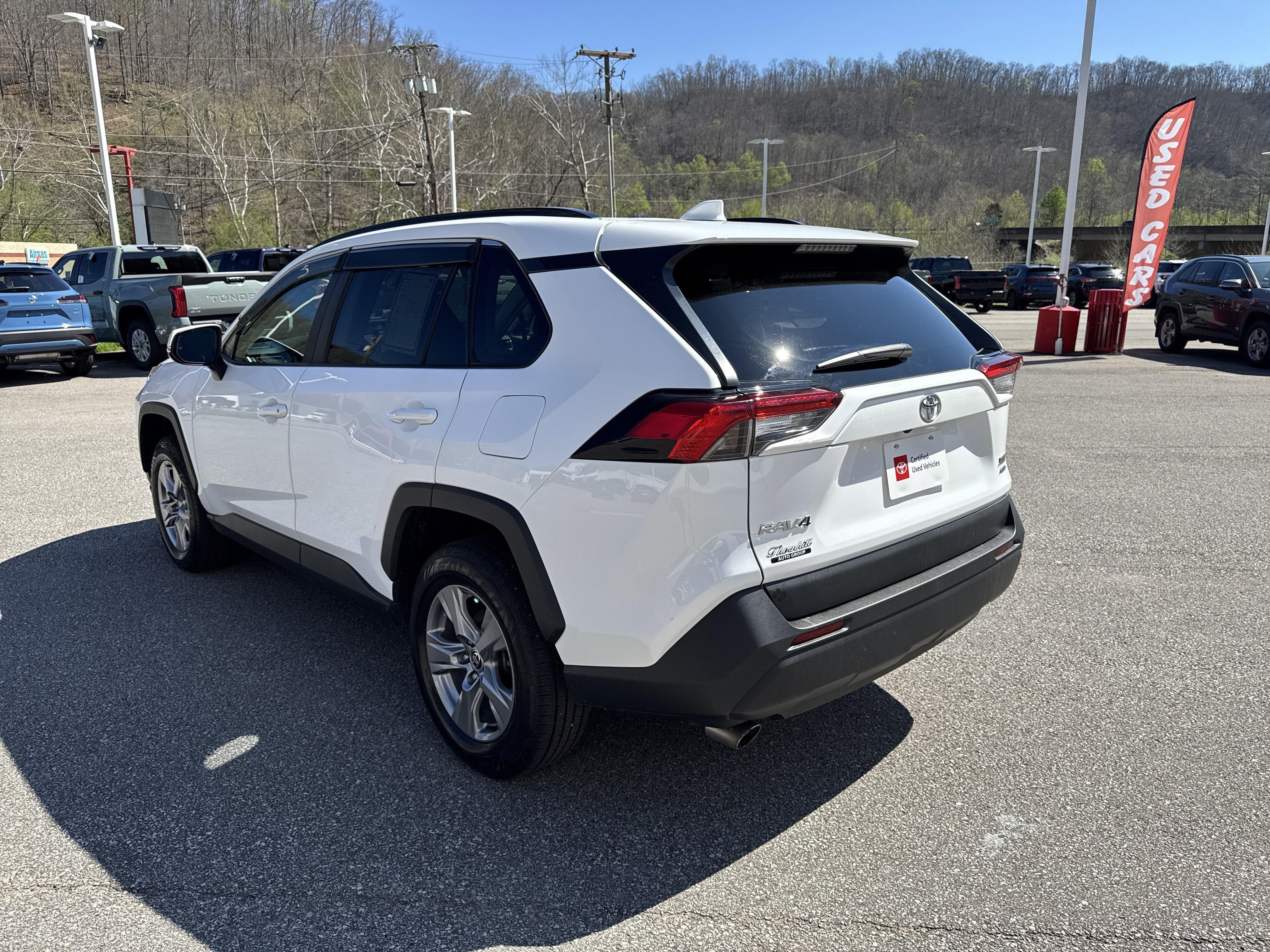 2022 Toyota RAV4 XLE