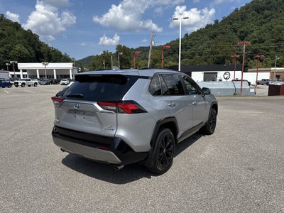2024 Toyota RAV4 Hybrid SE