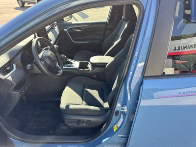 2023 Toyota RAV4 Hybrid SE