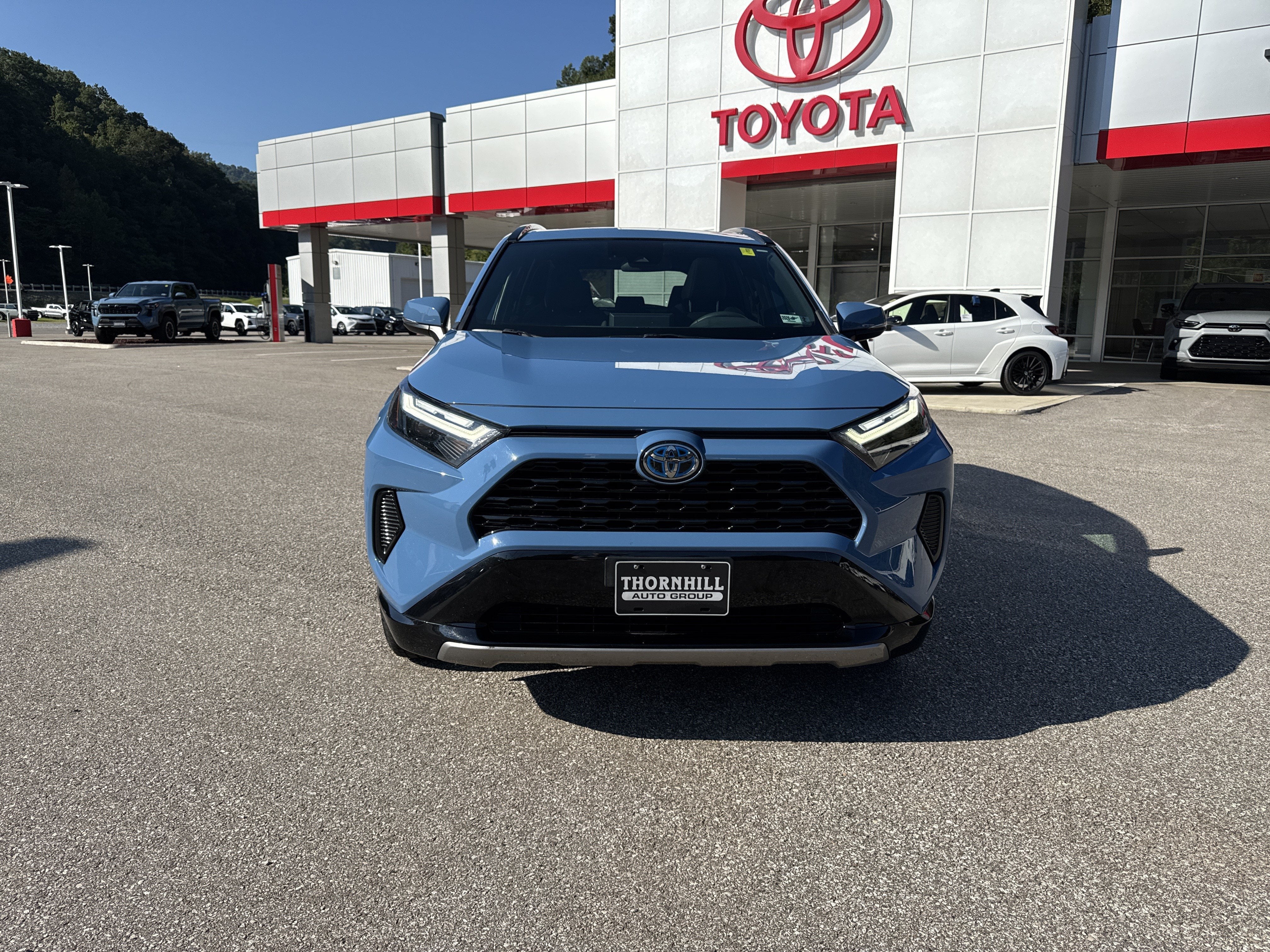 2023 Toyota RAV4 Hybrid SE