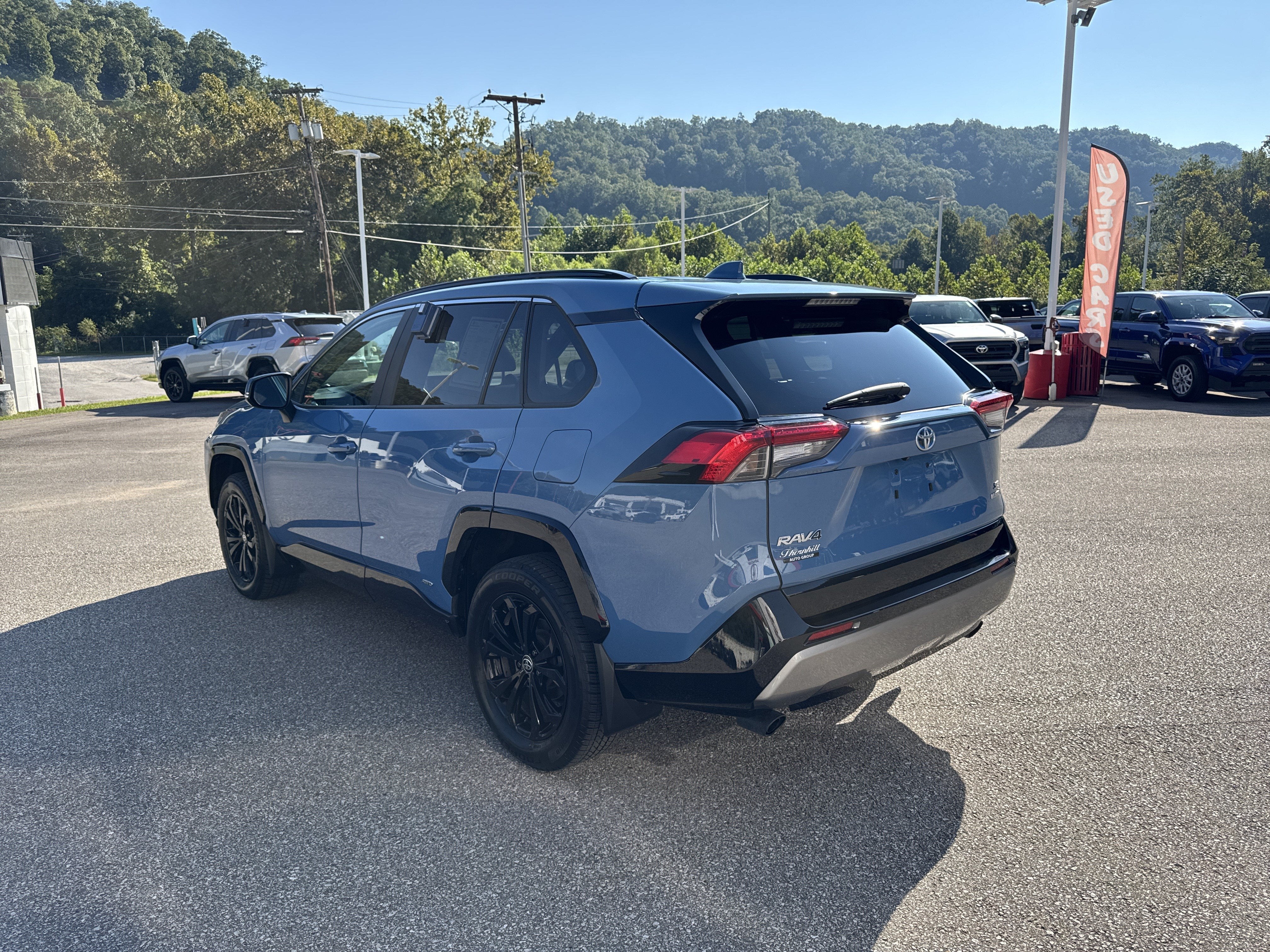 2023 Toyota RAV4 Hybrid SE
