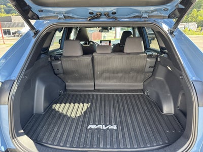 2023 Toyota RAV4 Hybrid SE