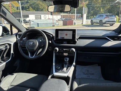 2023 Toyota RAV4 Hybrid SE