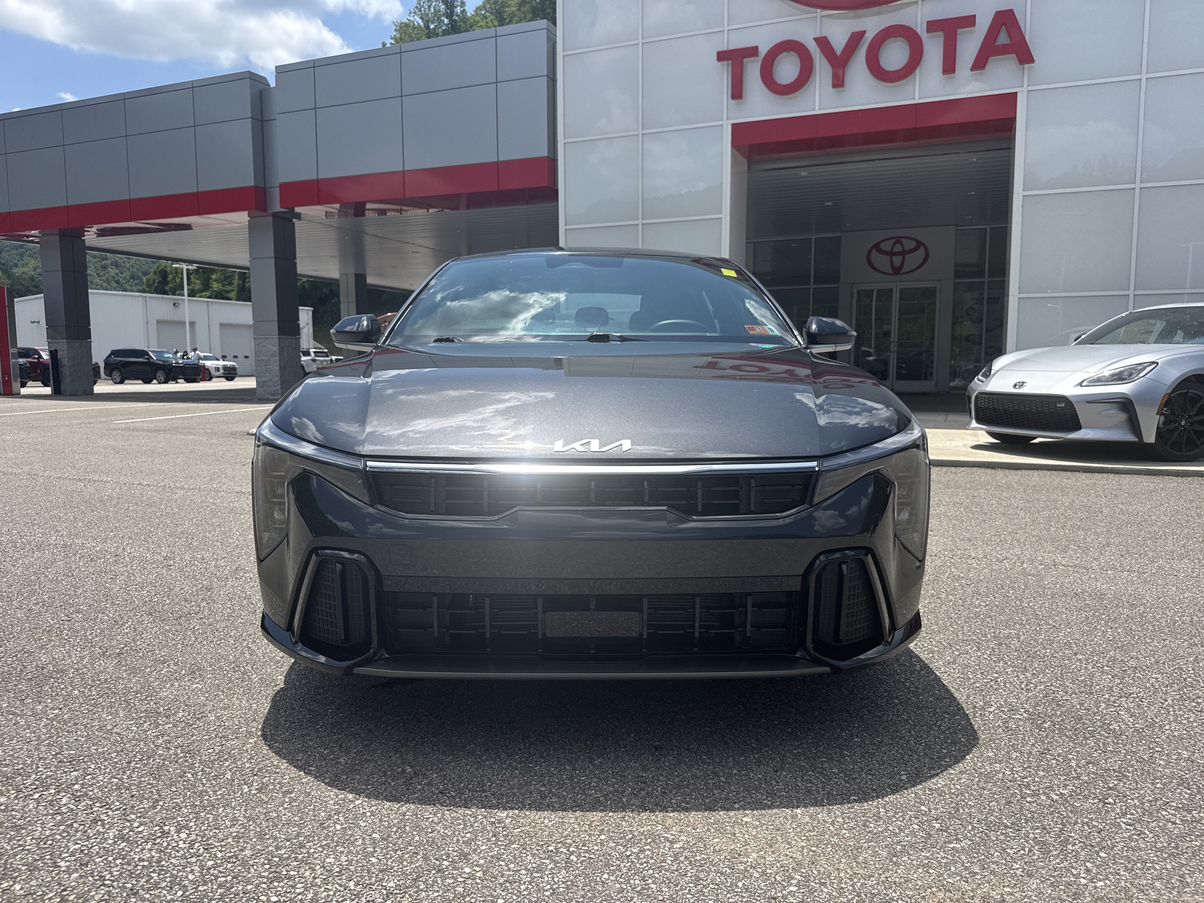 2025 Kia K4 GT-Line