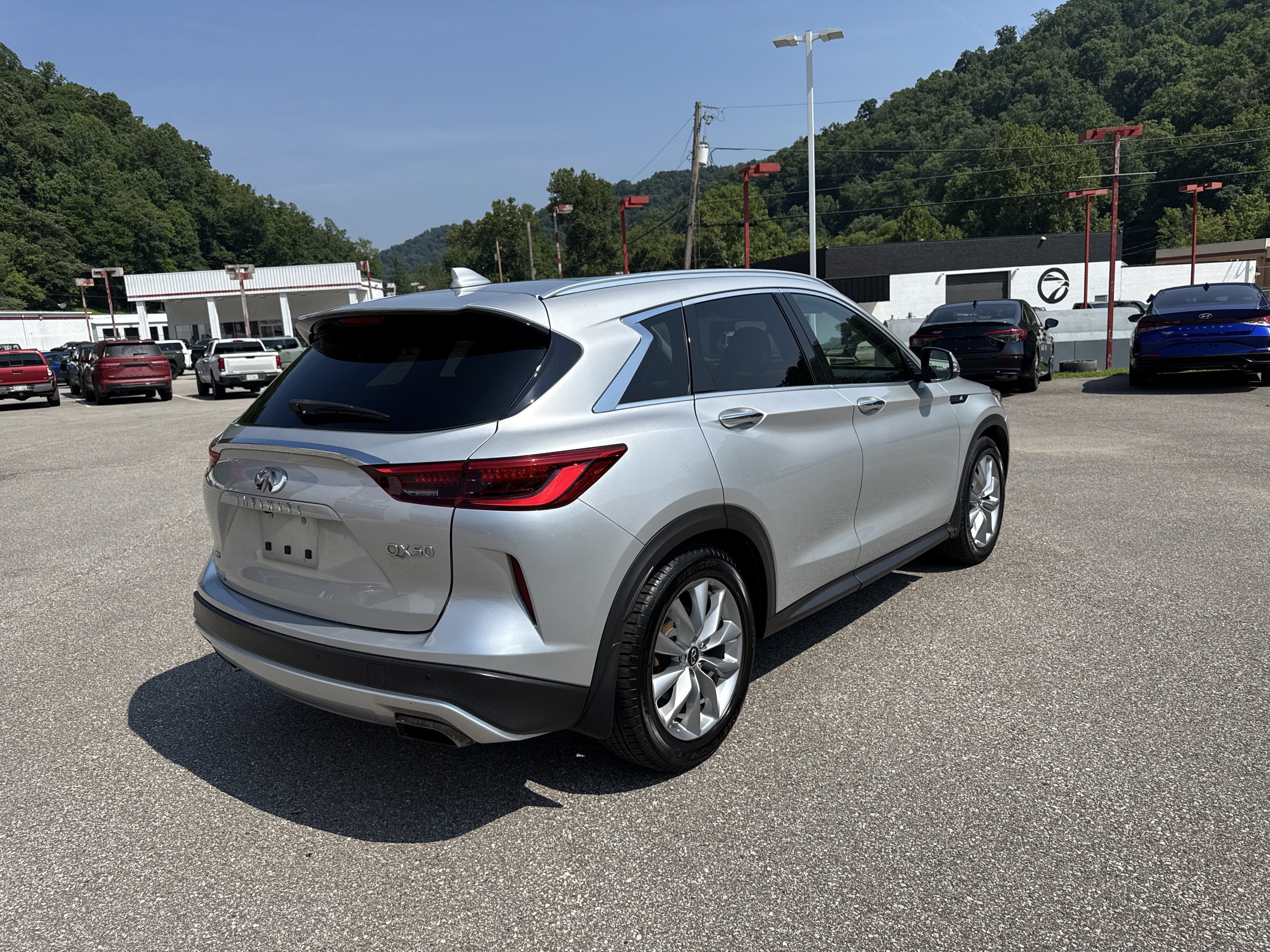 2020 INFINITI QX50 LUXE