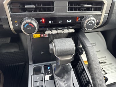 2024 Toyota Tacoma 4WD SR5