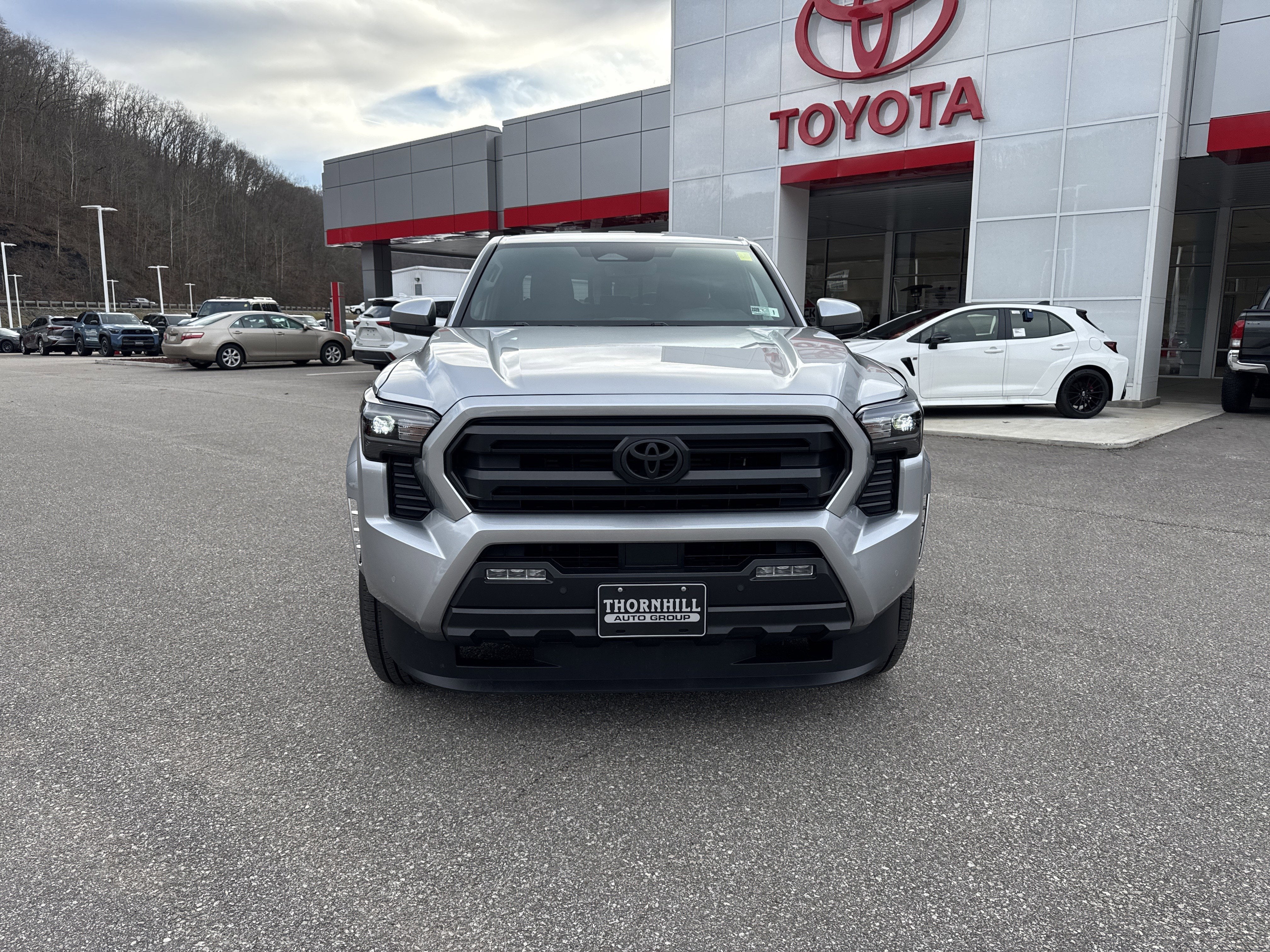 2024 Toyota Tacoma 4WD SR5
