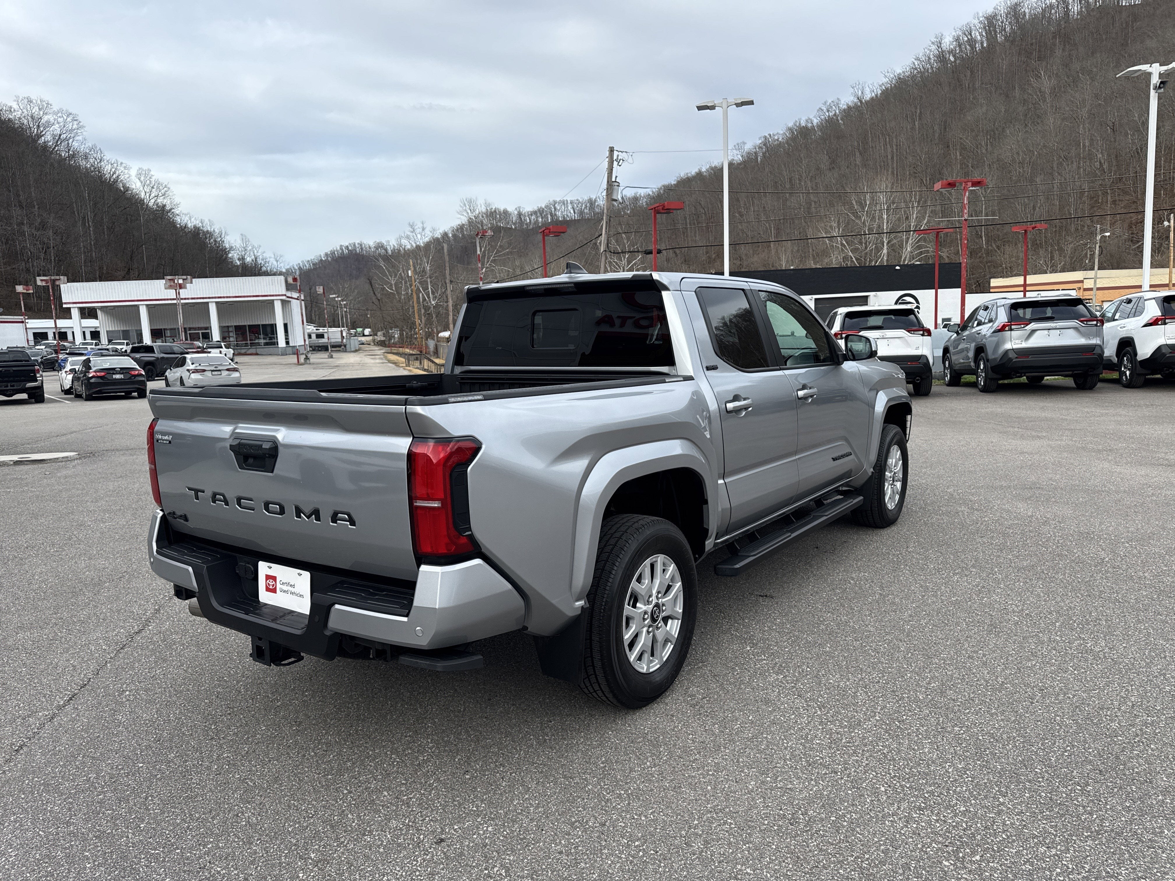 2024 Toyota Tacoma 4WD SR5