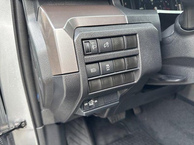 2024 Toyota Tacoma 4WD SR5