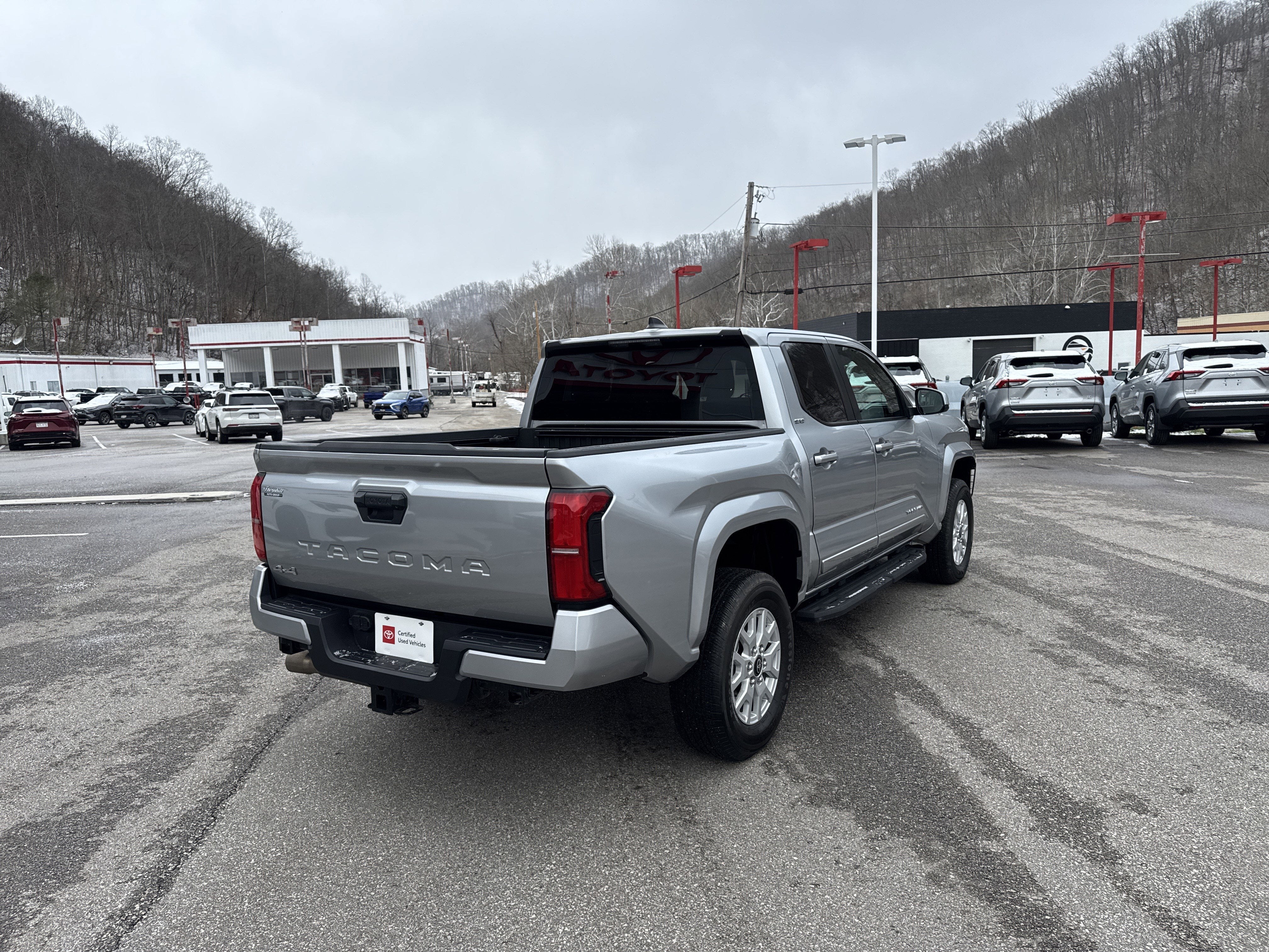 2024 Toyota Tacoma 4WD SR5