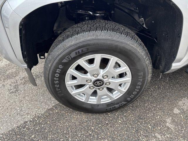 2024 Toyota Tacoma 4WD SR5