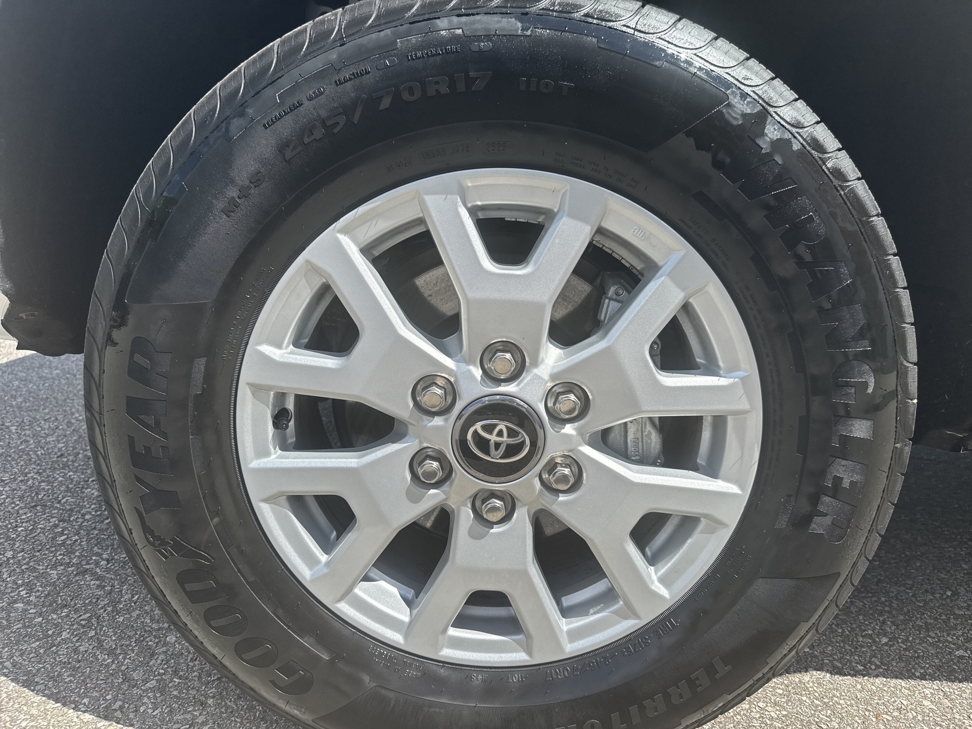 2025 Toyota Tacoma 4WD Base