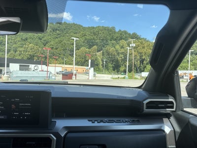 2025 Toyota Tacoma 4WD SR5