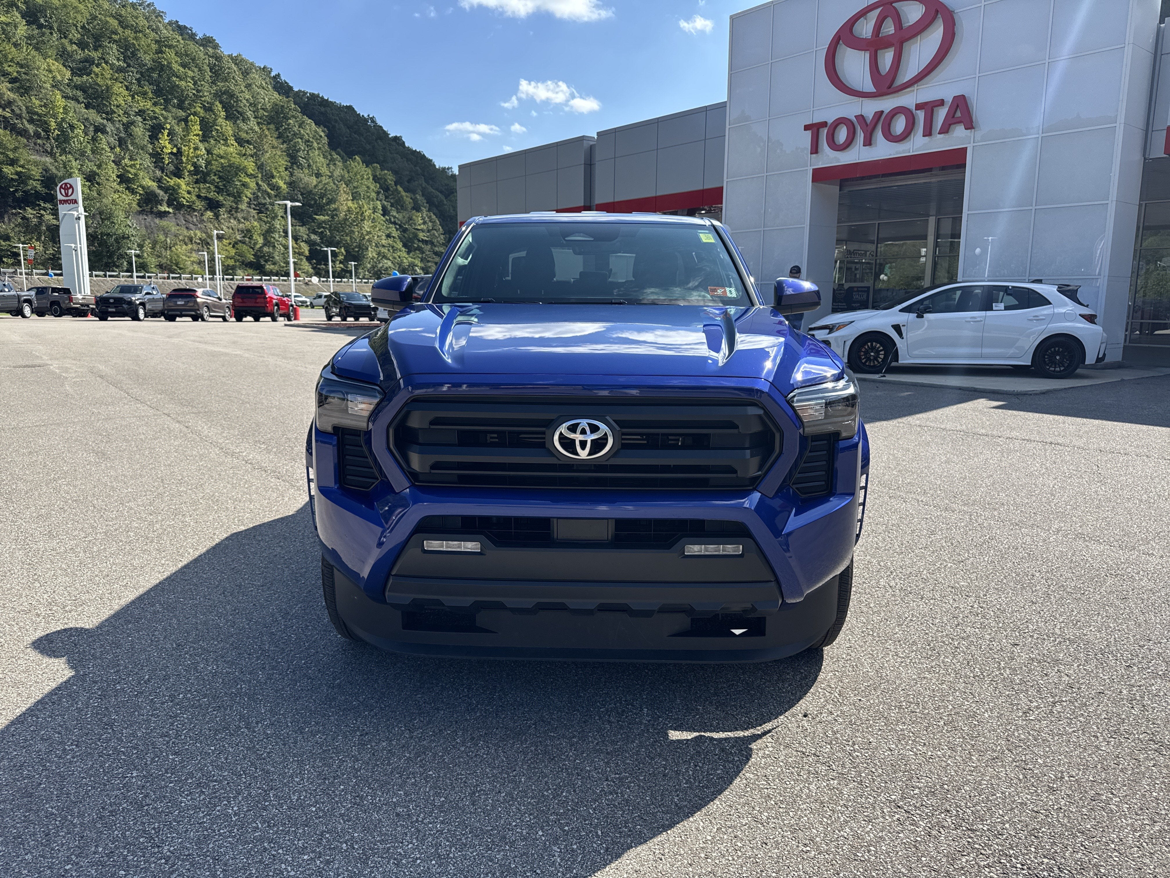 2025 Toyota Tacoma 4WD SR5