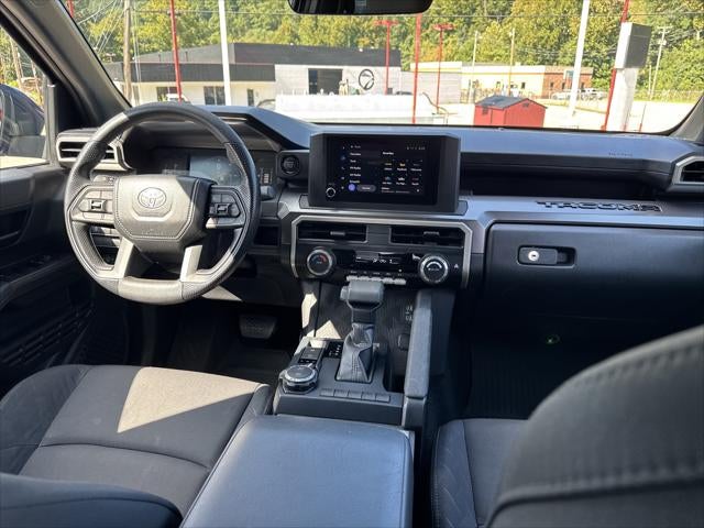 2025 Toyota Tacoma 4WD SR5