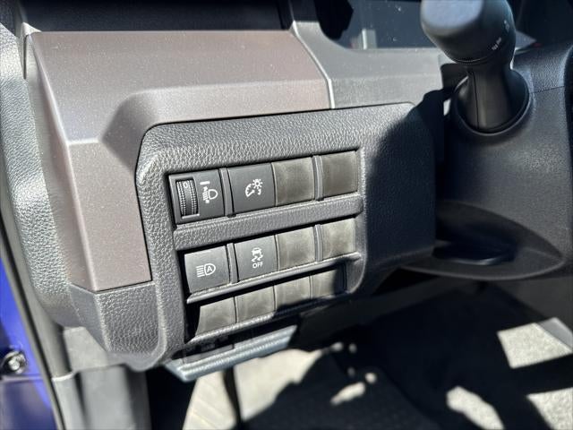 2025 Toyota Tacoma 4WD SR5