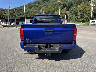 2025 Toyota Tacoma 4WD SR5