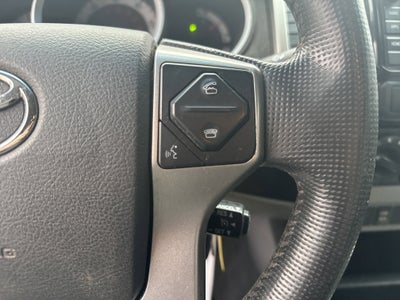 2015 Toyota Tacoma 4WD Double Cab V6 AT (Natl)