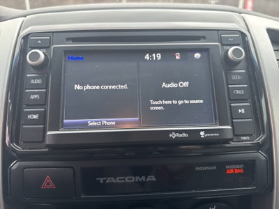 2015 Toyota Tacoma 4WD Double Cab V6 AT (Natl)