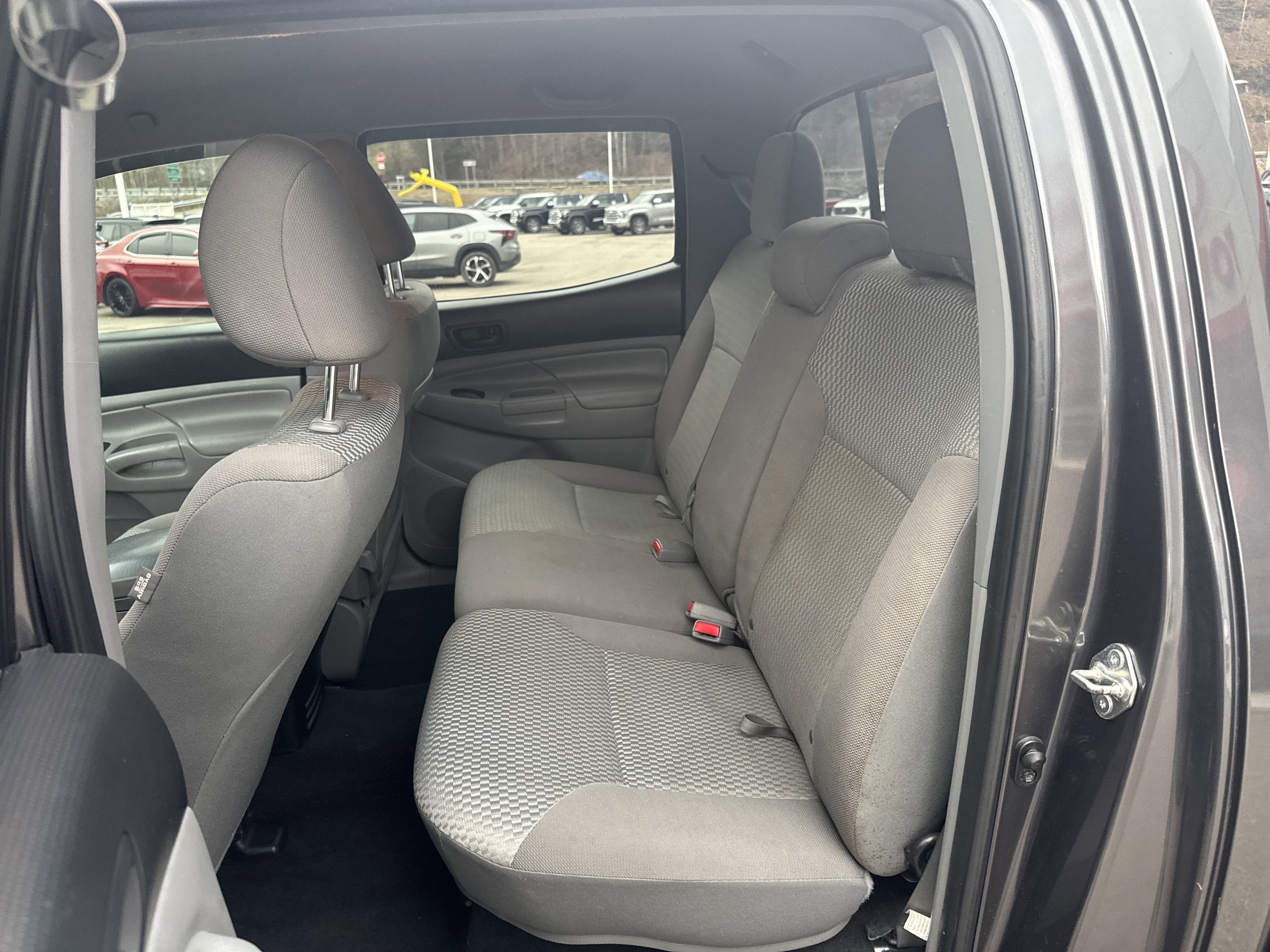 2015 Toyota Tacoma 4WD Double Cab V6 AT (Natl)