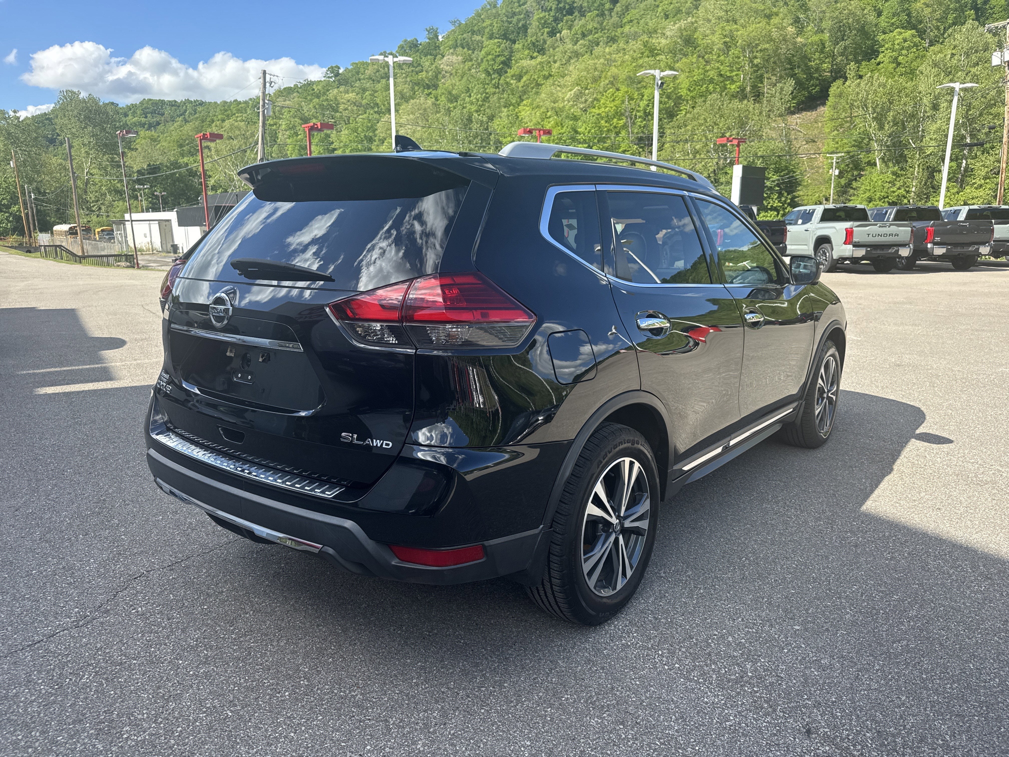 2017 Nissan Rogue SL